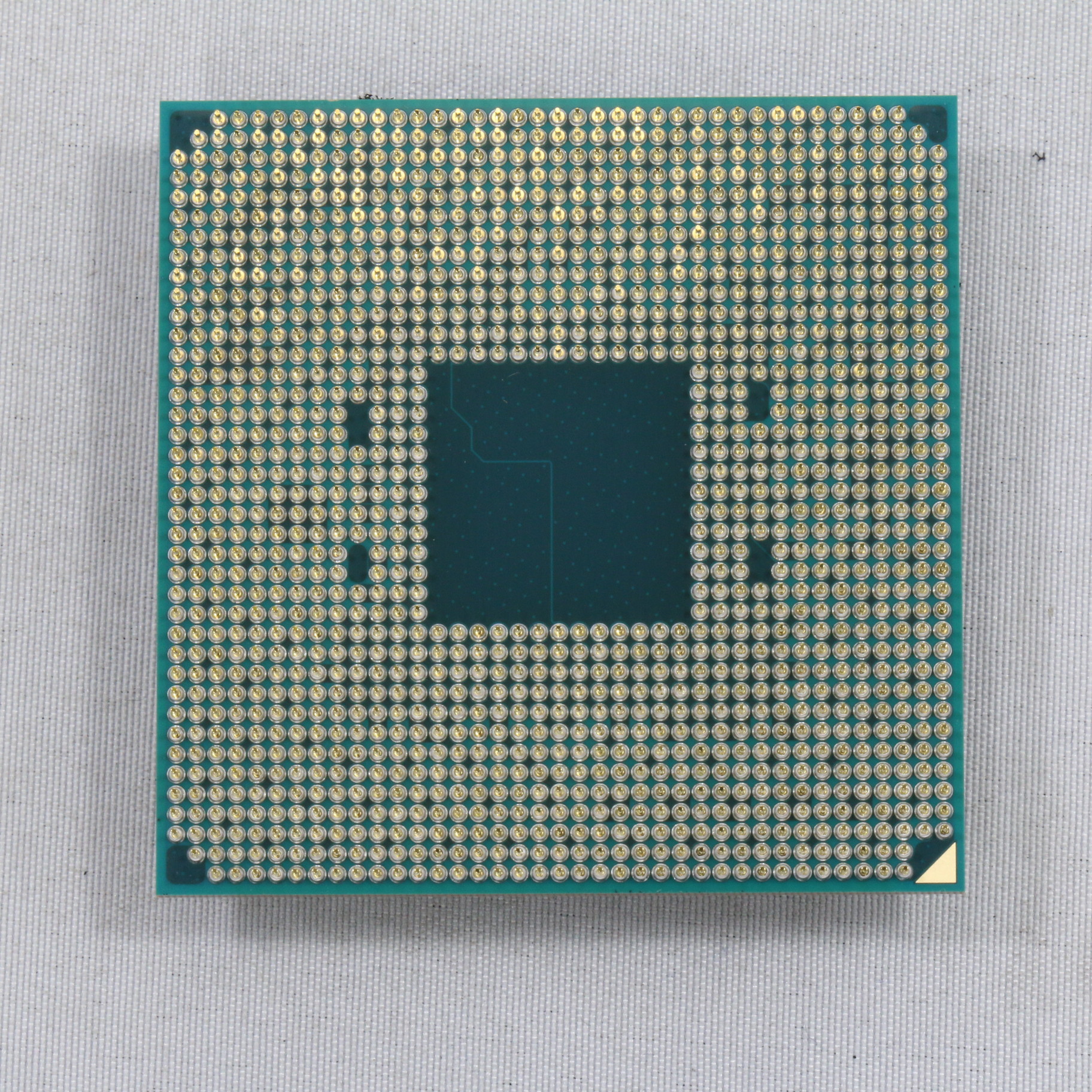 中古】Ryzen 5 PRO 4650G 〔3.7GHz／SOCKET AM4〕 [2133032665065