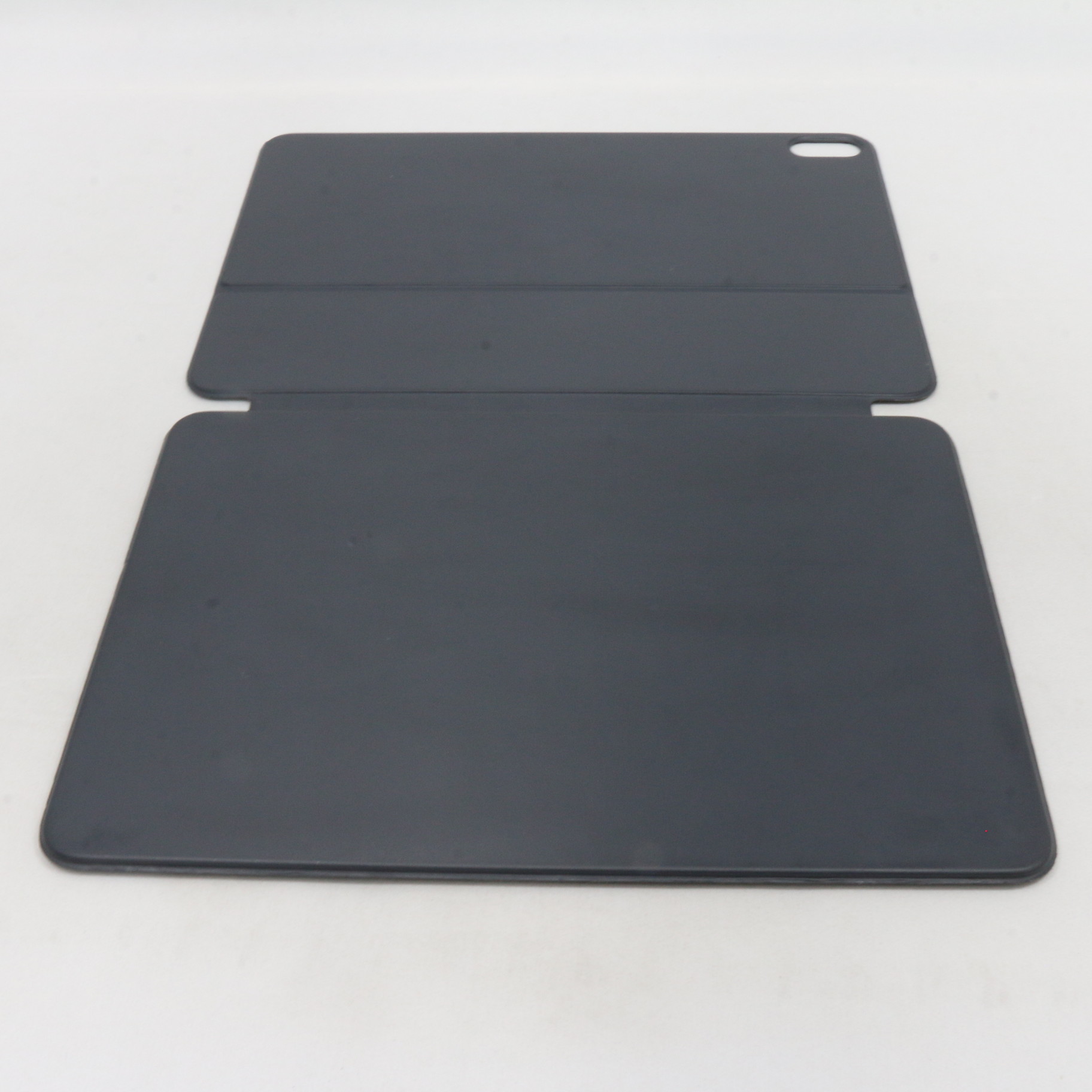 中古】11インチ iPad Pro用 Smart Keyboard Folio 英語配列