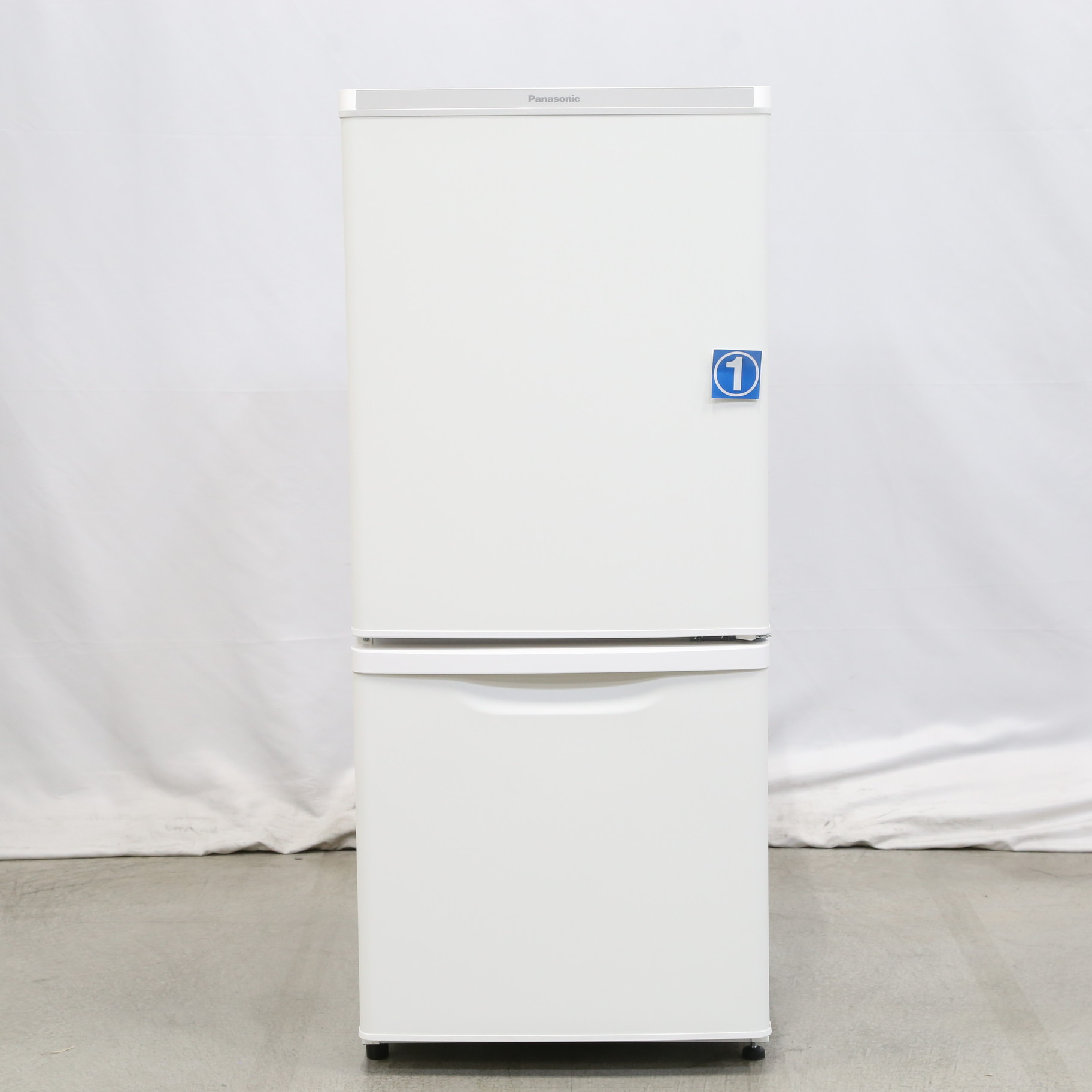 ハローくんPanasonic 冷凍冷蔵庫　140l 2021年　NR-B14DW-W