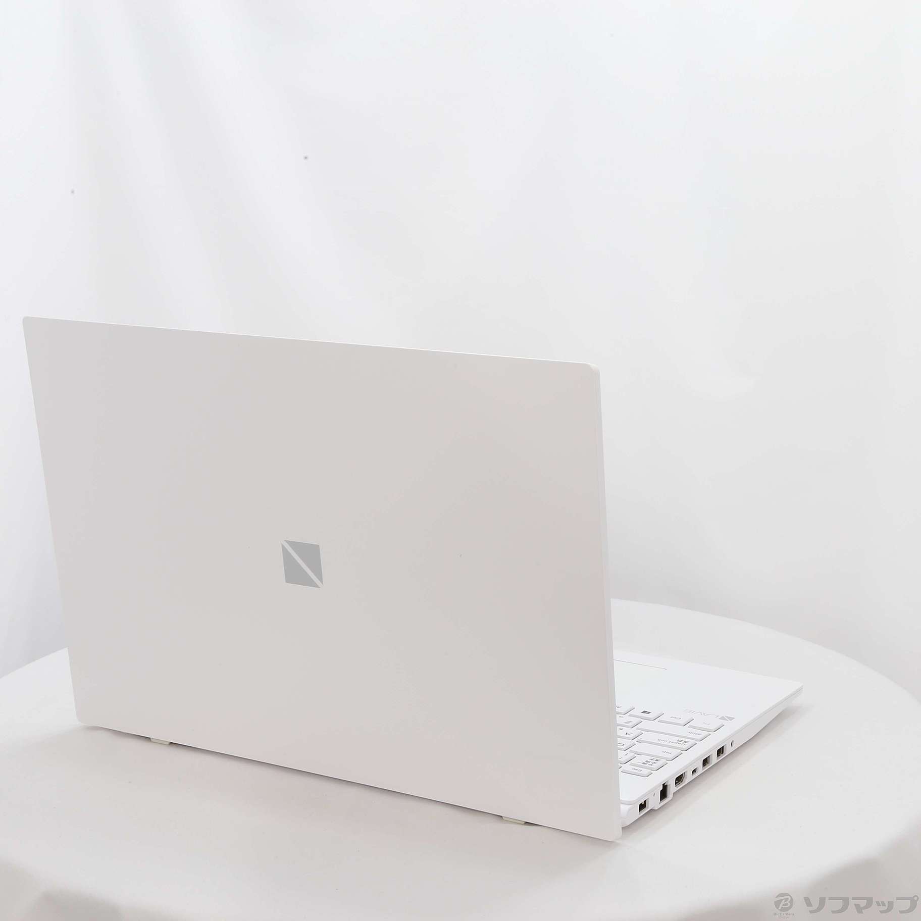 〔展示品〕 LAVIE N15 N1515/AAW PC-N1515AAW パールホワイト 〔Windows 10〕