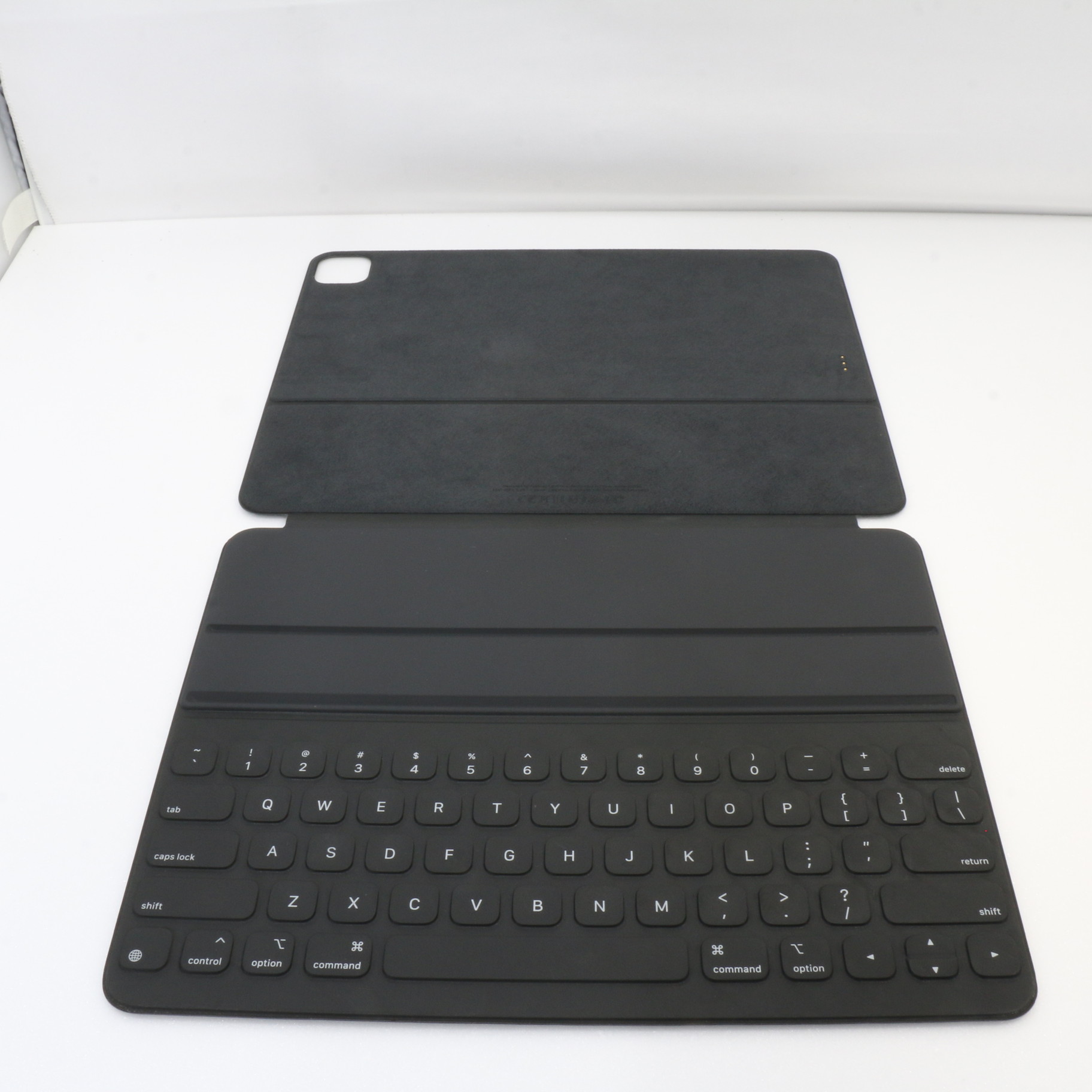 12.9インチiPad Pro用 第4世代 Smart Keyboard Folio 英語 MXNL2LL／A