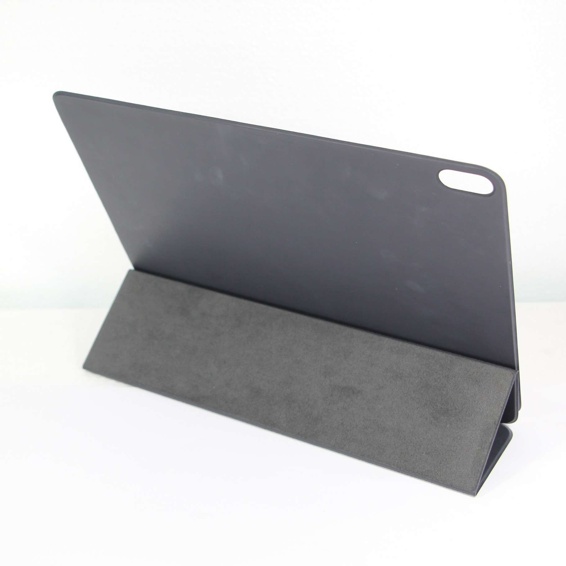 〔中古品〕 12.9インチ iPad Pro用 Smart Folio MRXD2FE／A チャコールグレイ