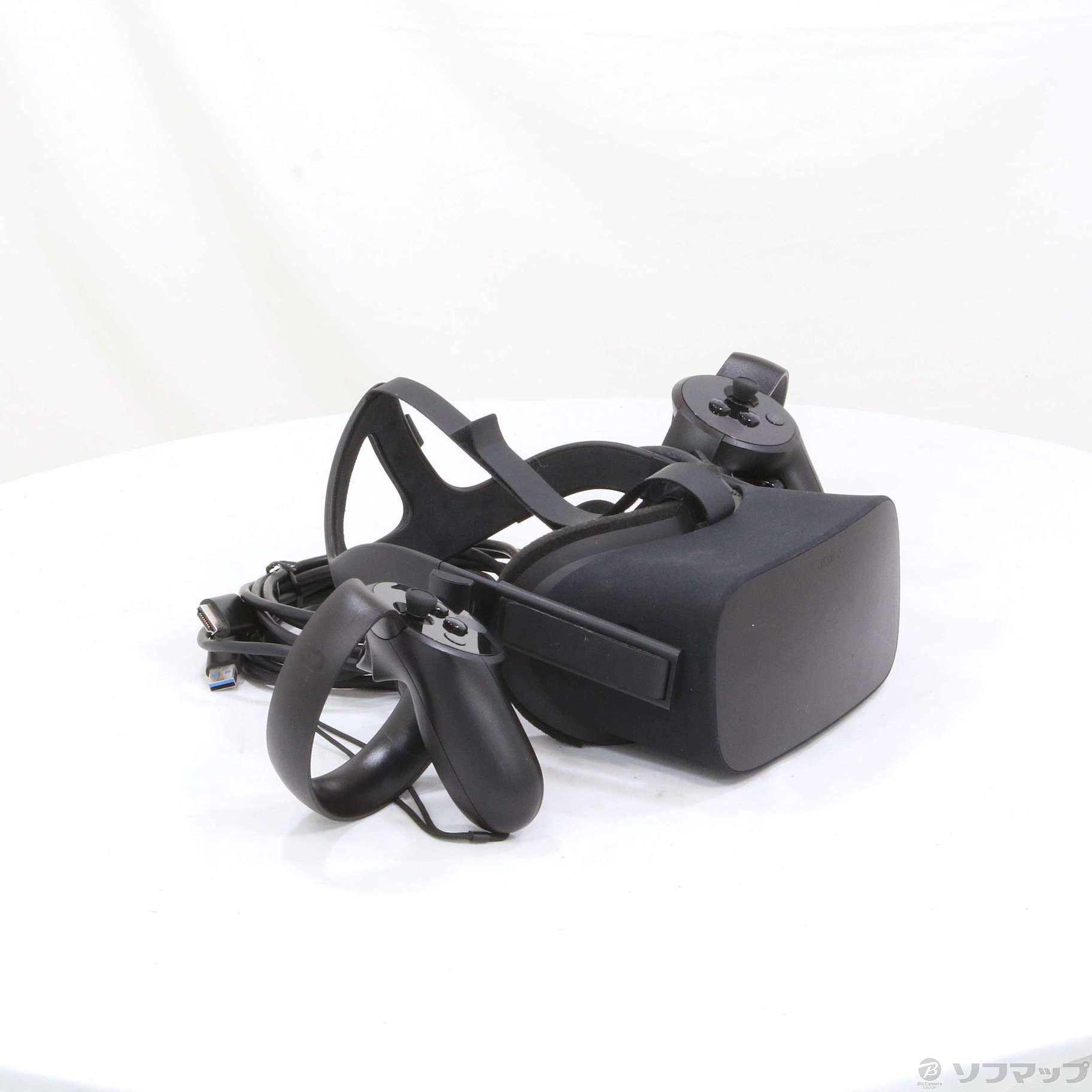 中古】Oculus Rift CV1 (Oculus Touch 同梱版) [2133033365506 