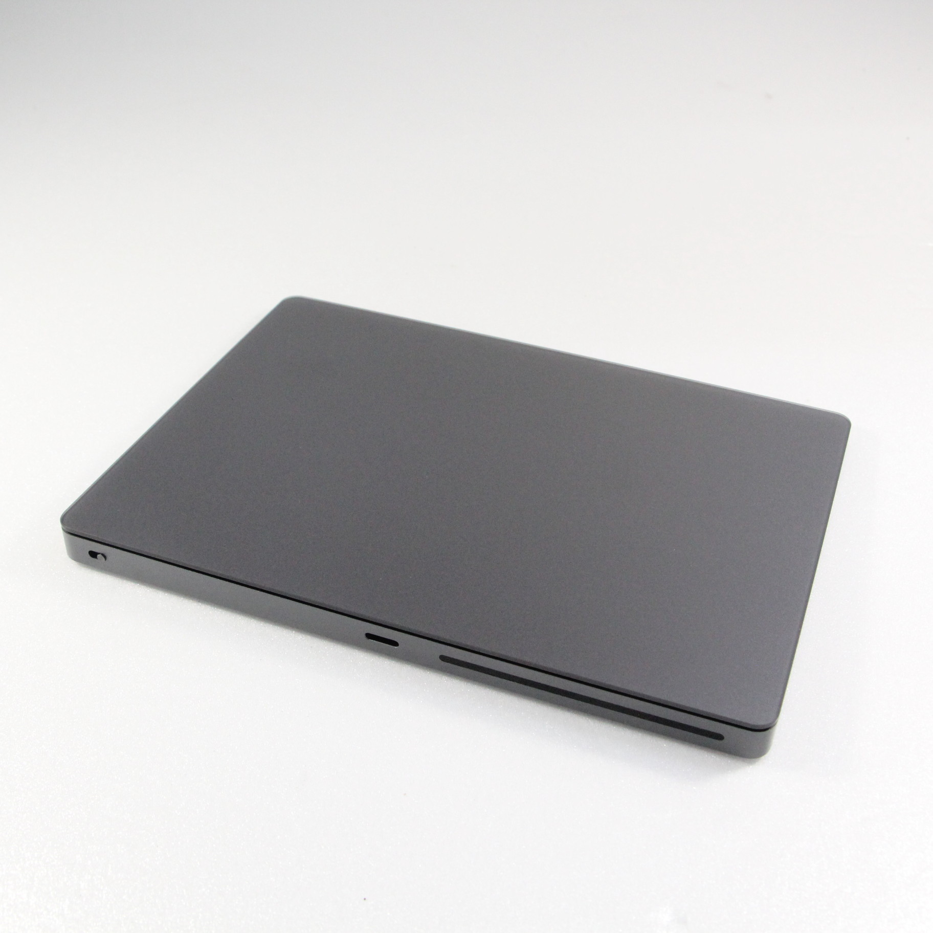 中古】Magic Trackpad 2 スペースグレイ MRMF2J／A [2133035018202