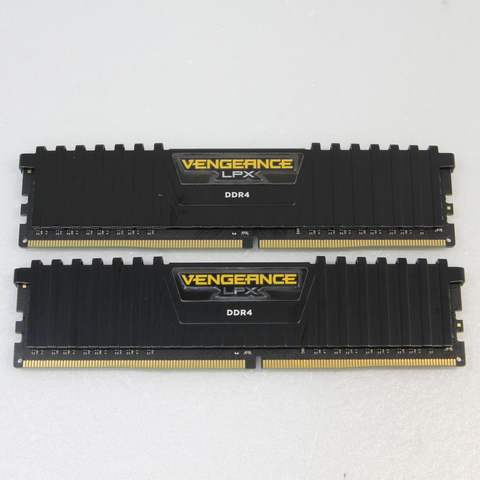 中古】CMK16GX4M2A2666C16 16GB 8GB×2枚組 [2133035355451] - リコレ
