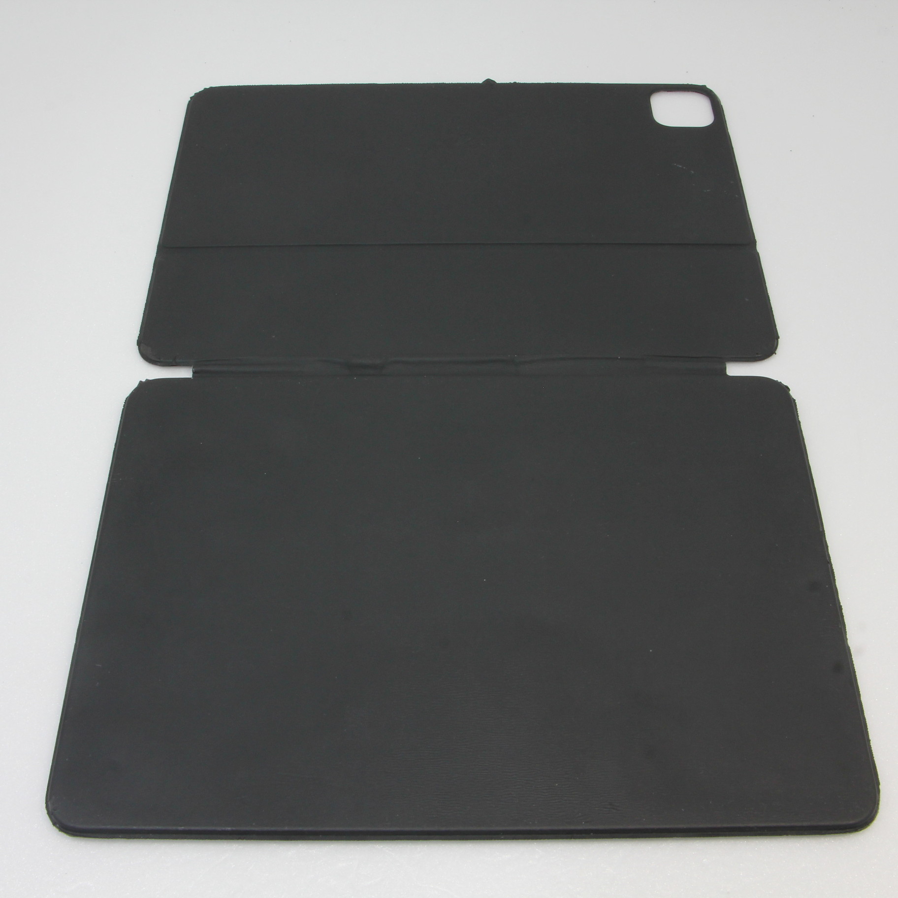 〔中古品（難あり）〕 11インチiPad Pro・iPad Air（第5・4世代 ...