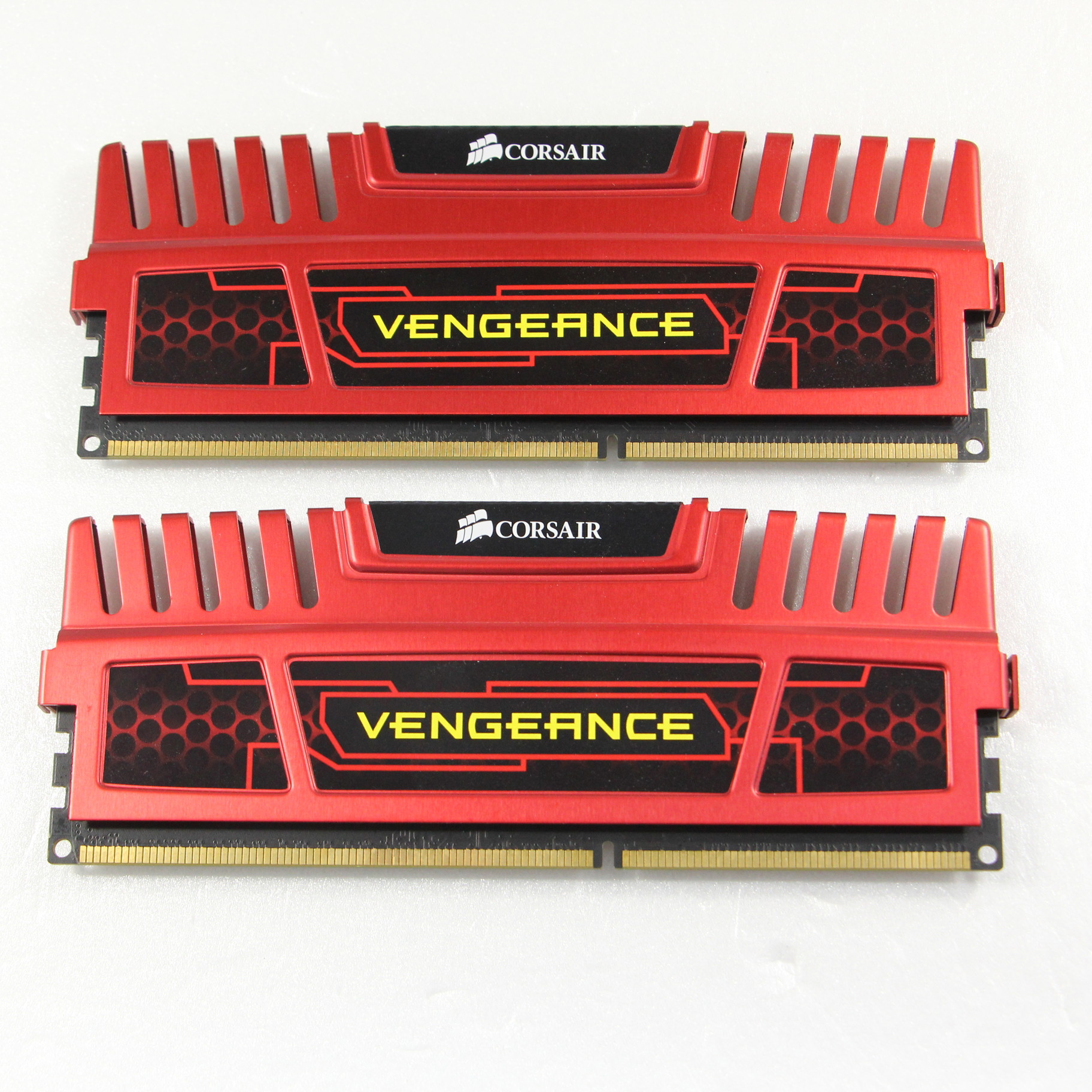 【中古】CMZ8GX3M2A1600C9R 8GB 4GB×2枚組 [2133035547290] - リコレ！|ビックカメラグループ ...
