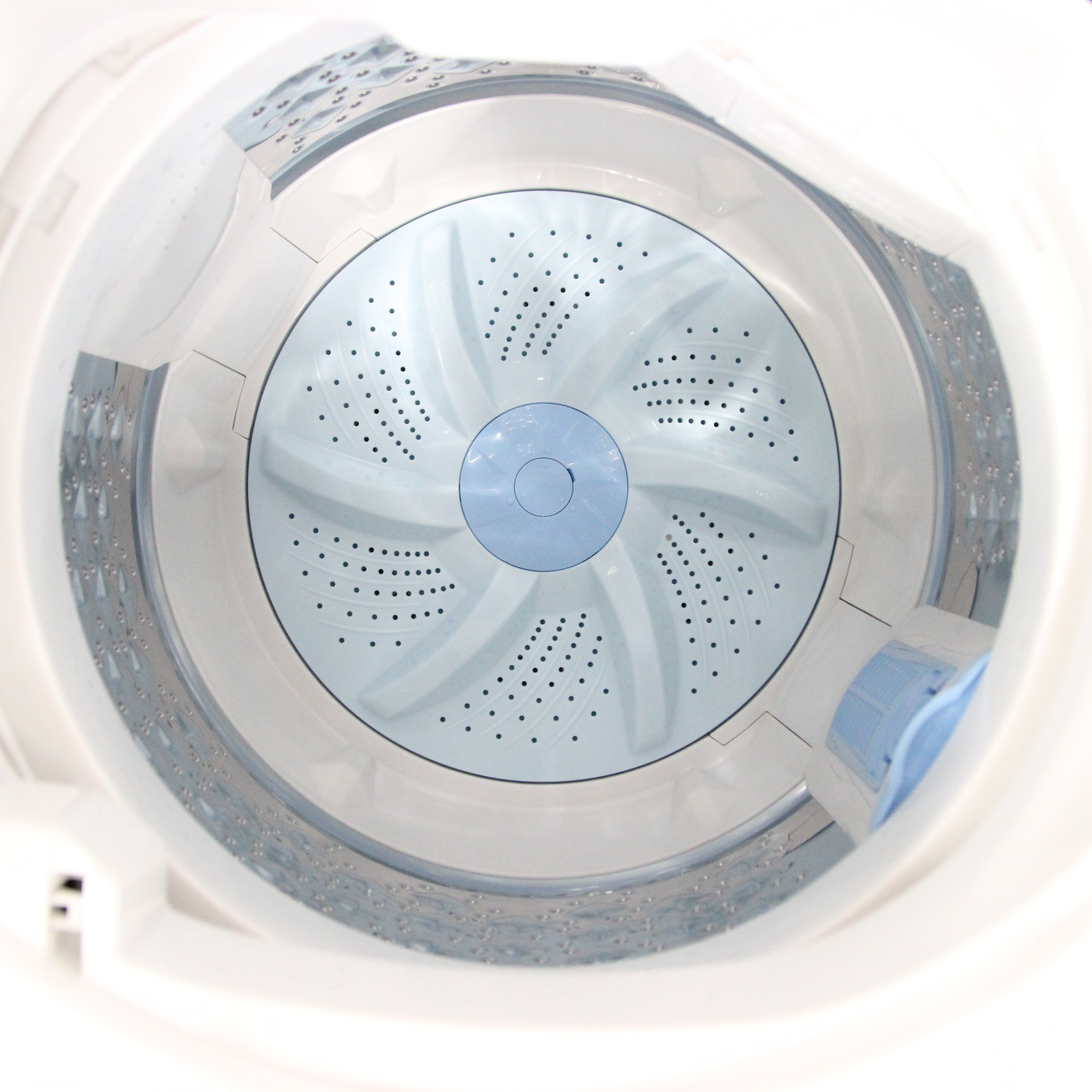 【中古】〔展示品〕 全自動洗濯機 グランホワイト AW-5G9-W [洗濯5.0kg ／乾燥機能無 ／上開き] [2133036215778