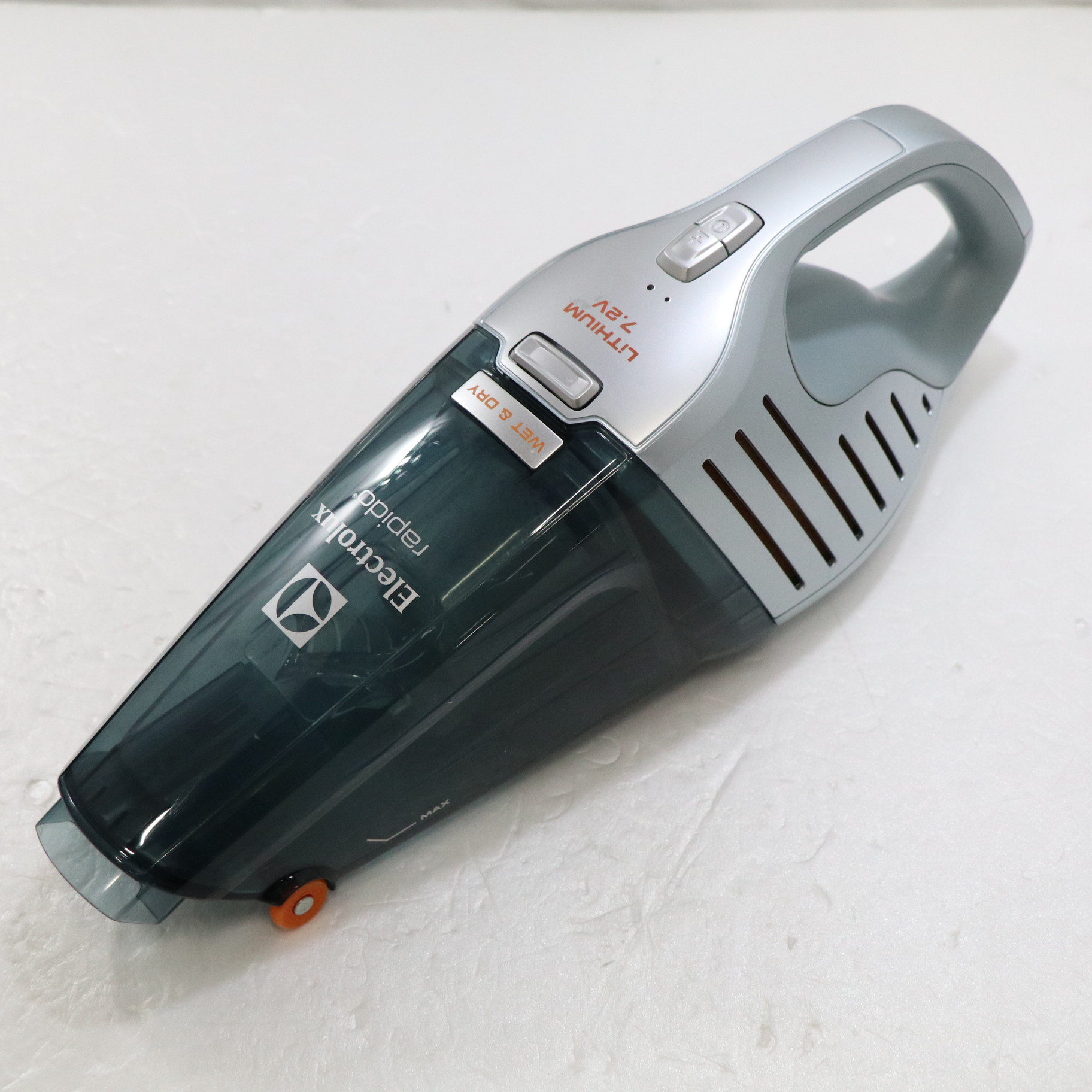 エレクトロラックス ラピード・リチウム ウェット＆ドライ ハンディ