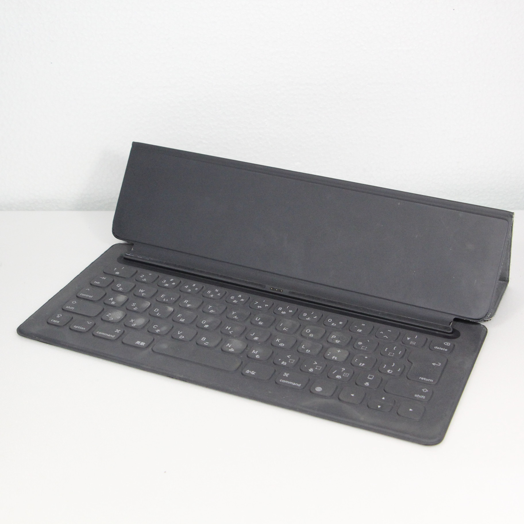 中古】12.9インチ iPad Pro用 Smart Keyboard MNKT2J／A