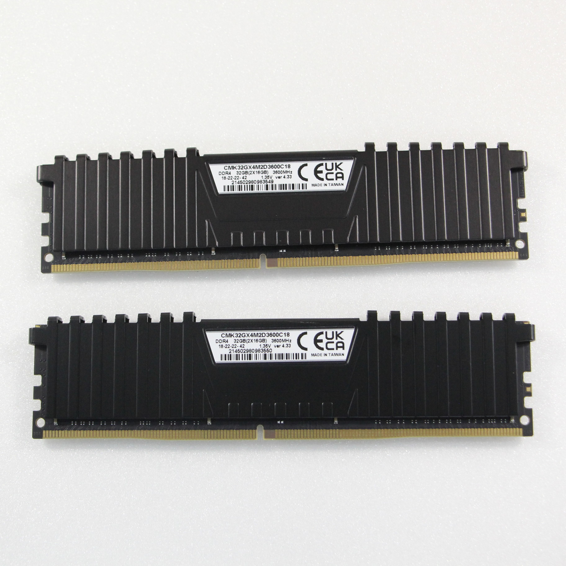 未開封  CMK32GX4M2Z3600C18ddr4。 32Gb