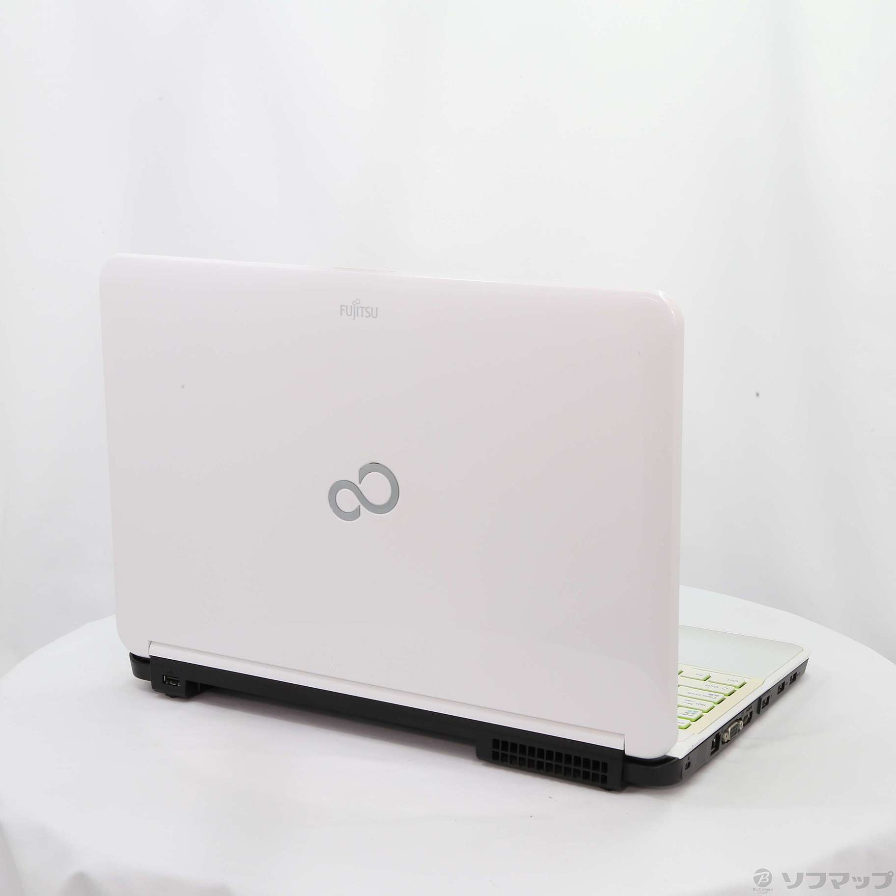 人気のアーバンホワイト Fujitsu lifebook AH54/H Core i5 人気のアーバンホワイト Fujitsu lifebook AH54/H Core i5