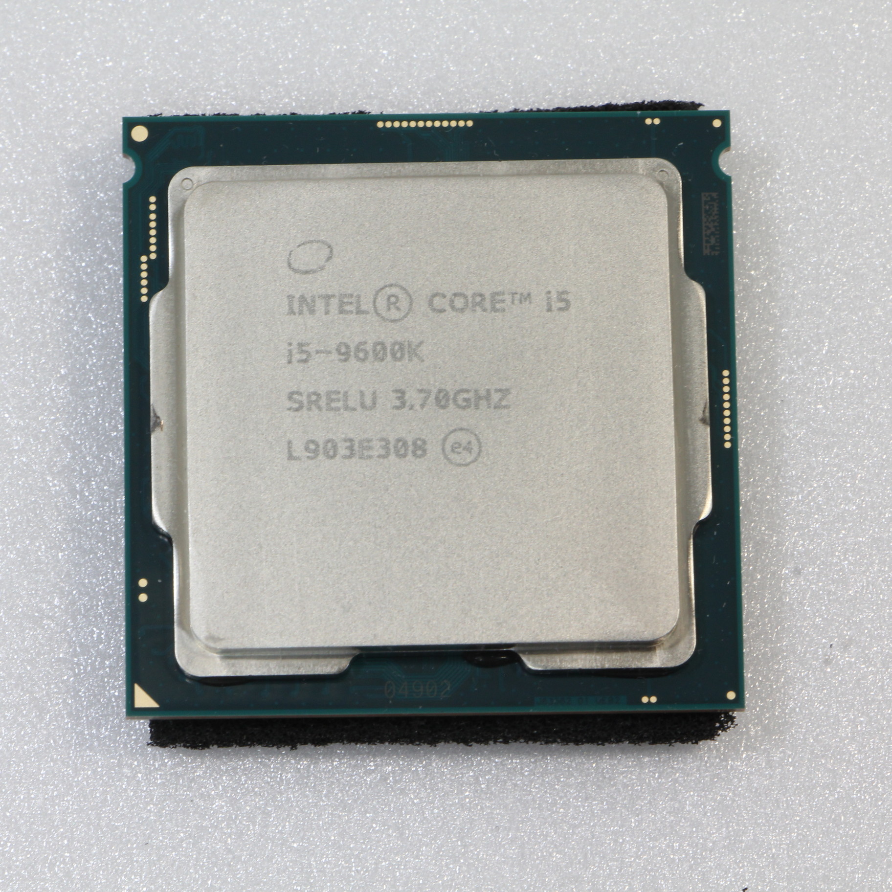 Intel CPU Core i5-9600K 3.70GHz Intel CPU Core i5-9600K 3.70GHz