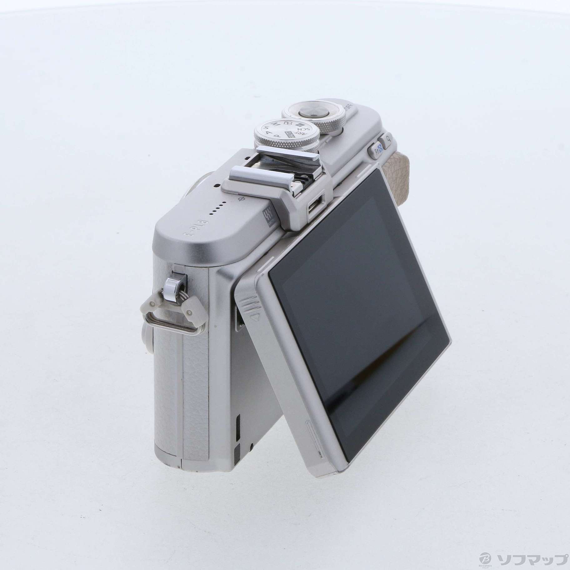 中古】OLYMPUS PEN E-PL8 ボディー ホワイト ◇07/31(日)値下げ