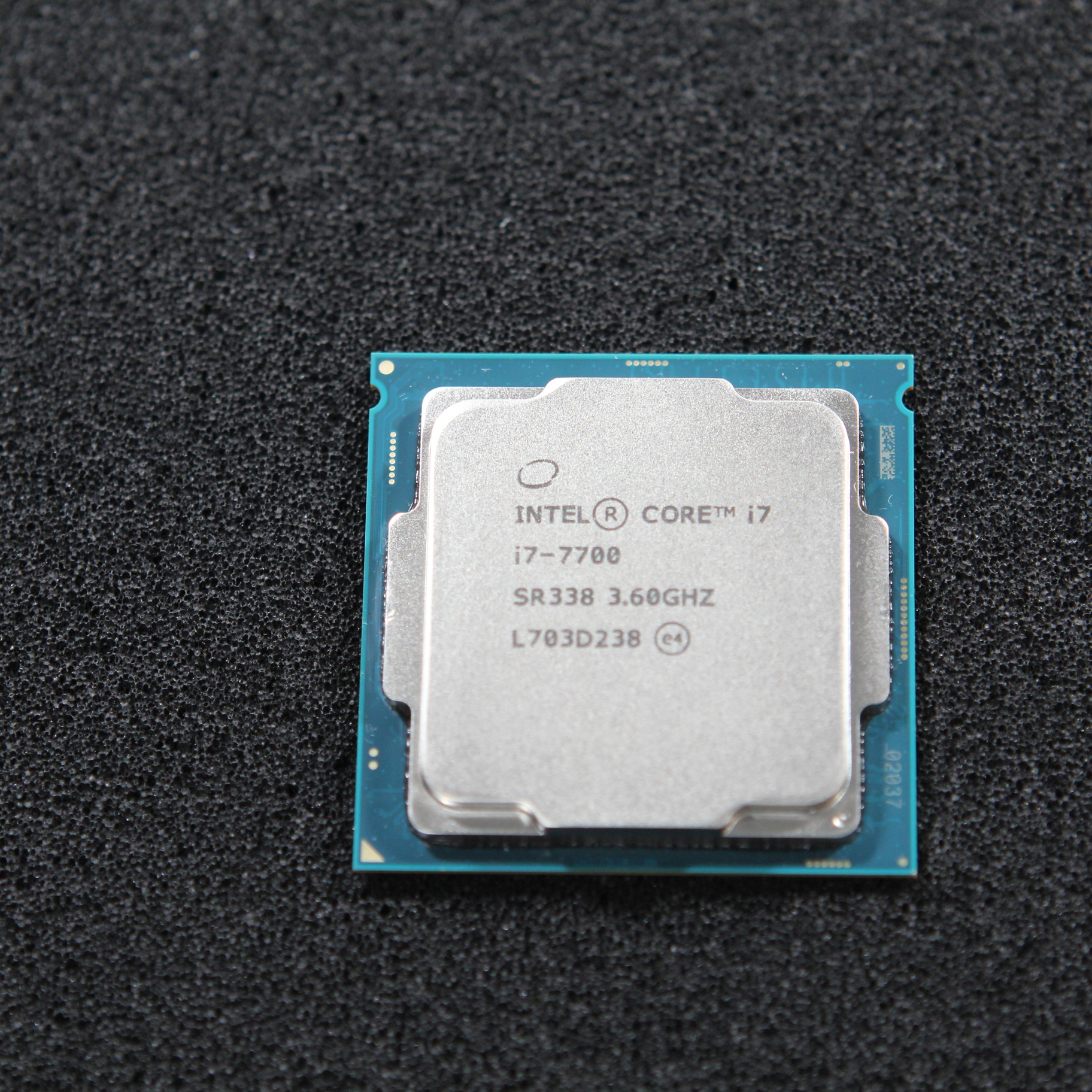 Intel CPU i7-7700 3.6GHz 4コア8スレッド - PCパーツ