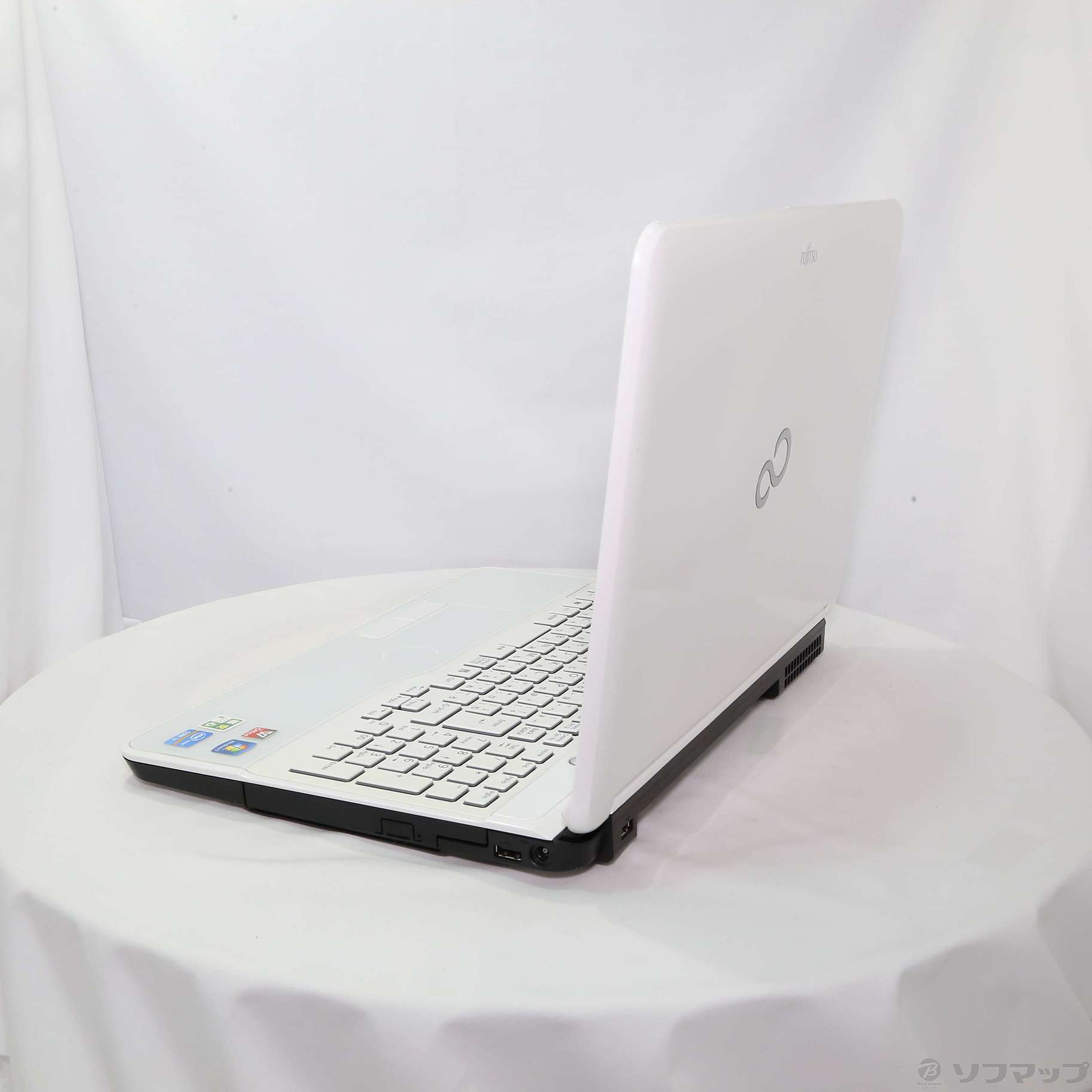 中古】格安安心パソコン LIFEBOOK AH56／H FMVA56HWX アーバンホワイト