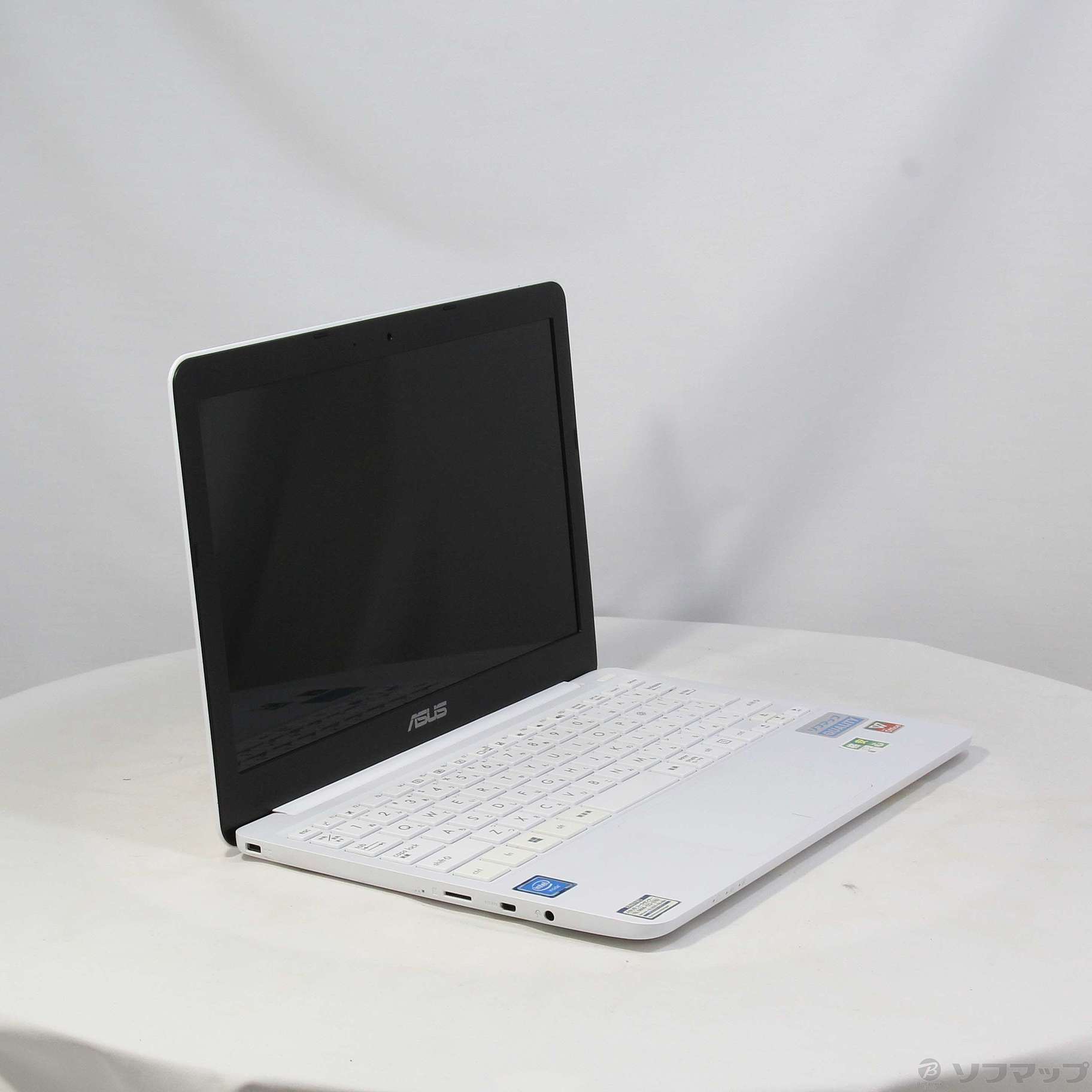 中古】格安安心パソコン EeeBook X205TA X205TA-WHITE10 ホワイト