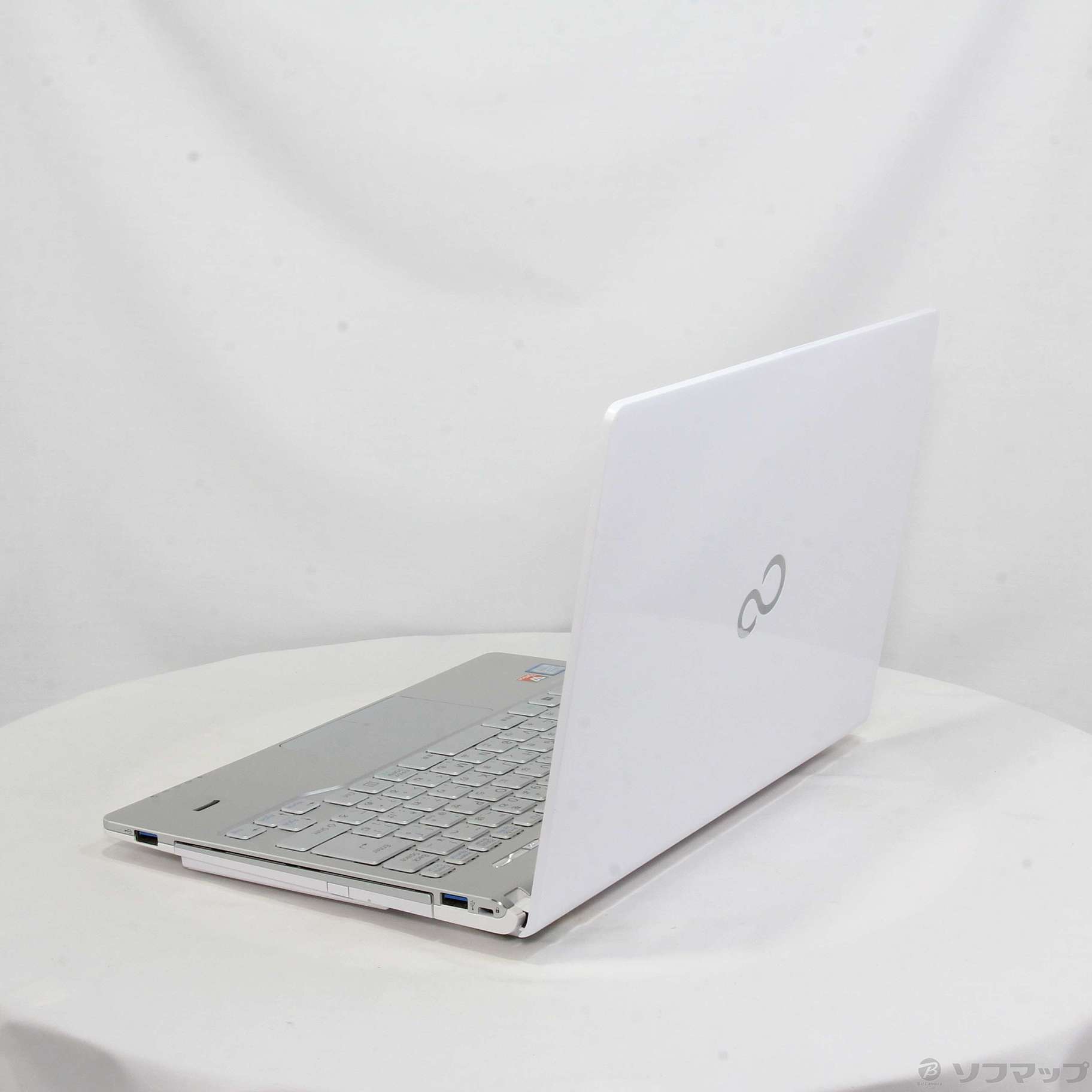 数量は多】 富士通 富士通 LIFEBOOK 美品 FMVS75B1W ノートPC LIFEBOOK