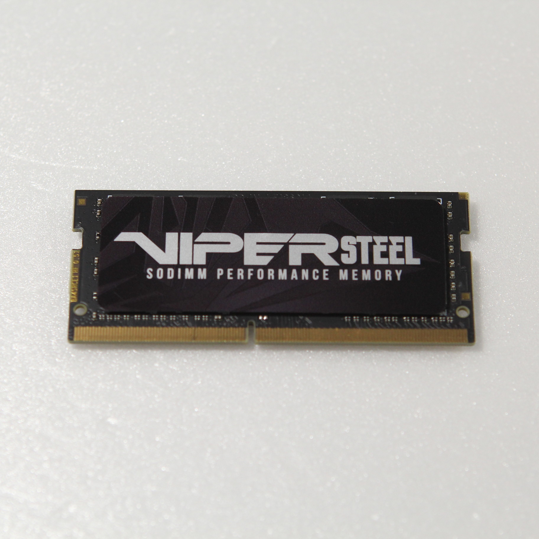 16GB DDR4-2666 新古品