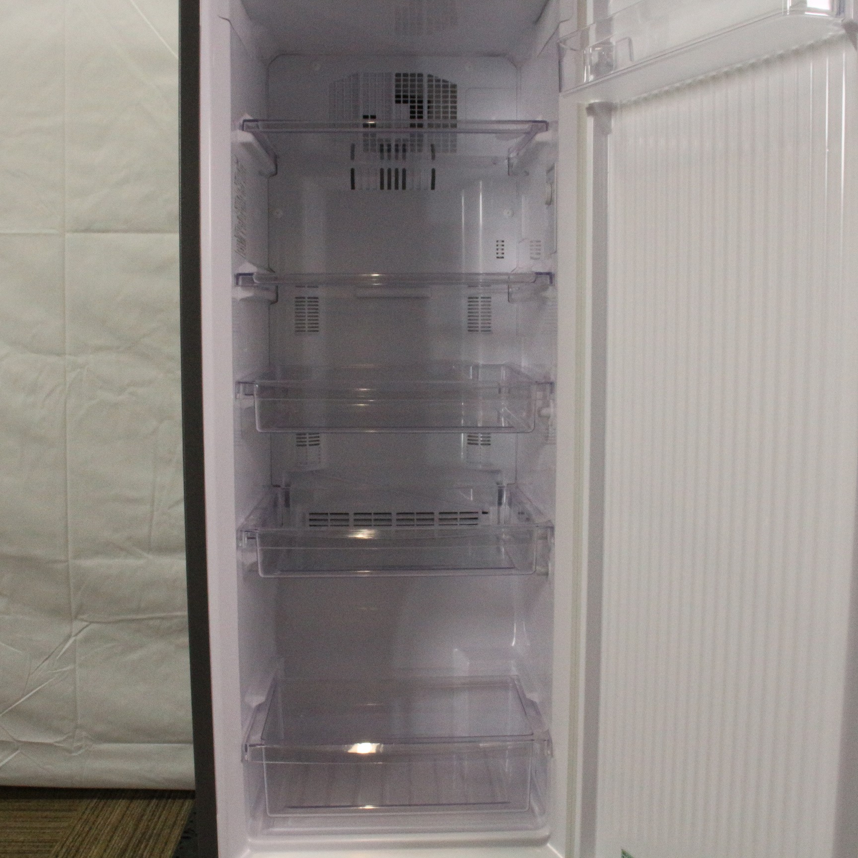 中古】〔展示品〕 冷凍庫 113L ファン式 シャンパン R-K11R-N ［1ドア 
