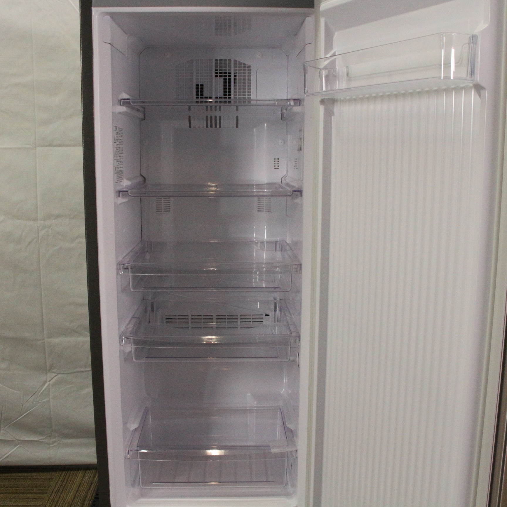 中古】〔展示品〕 冷凍庫 113L ファン式 シャンパン R-K11R-N ［1ドア