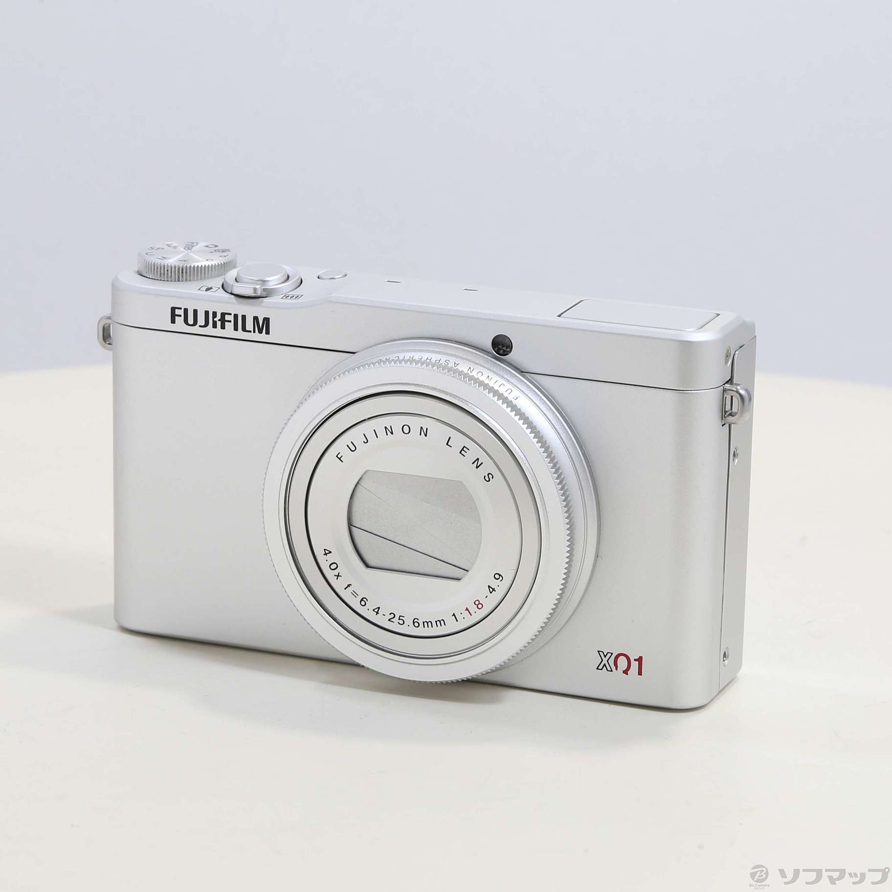 中古】FUJIFILM XQ1 (1200万画素／4倍／シルバー／SDXC) FX-XQ1S