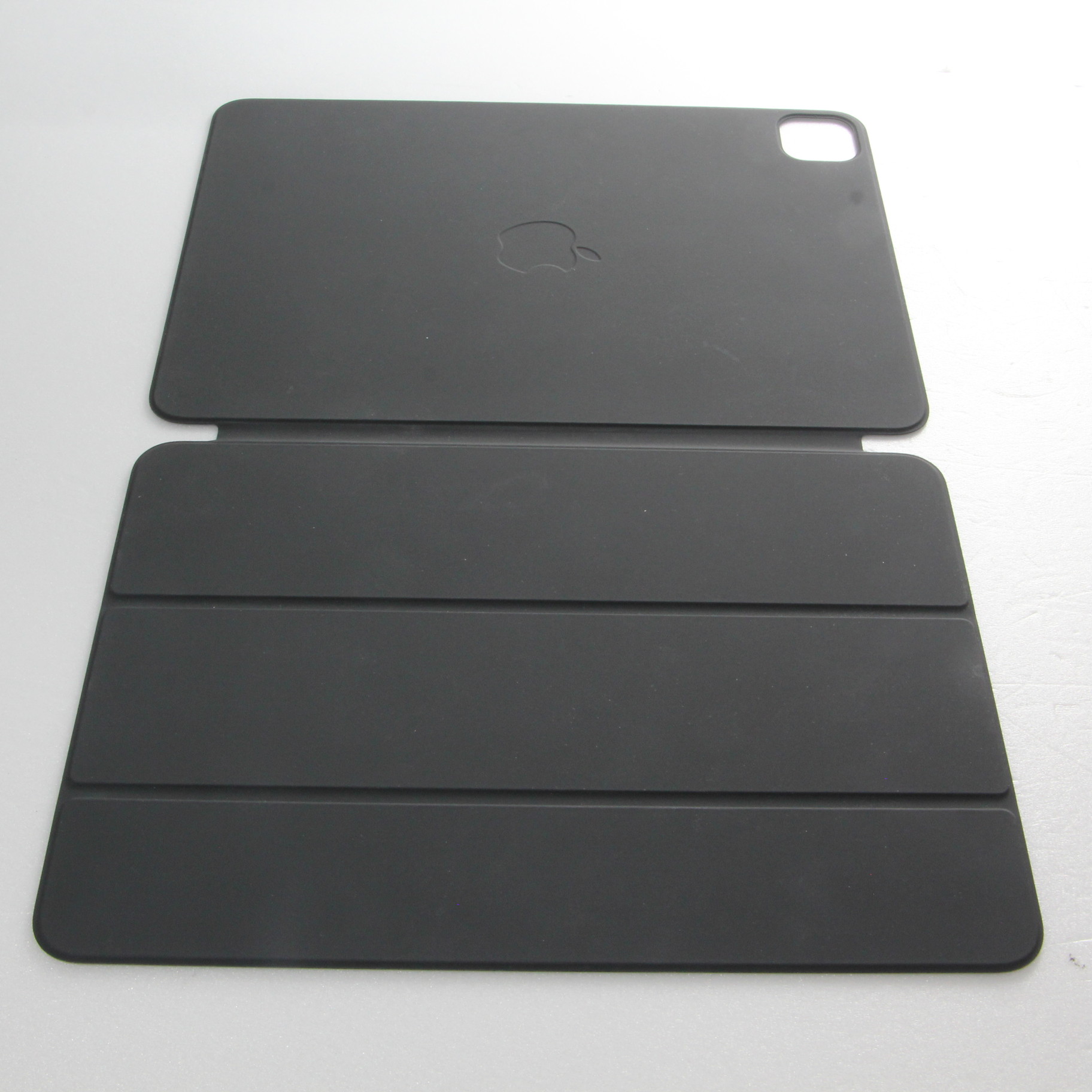 キャンペーンもお見逃しなく iPad Pro 11 Smart Folio Black MJM93FE A