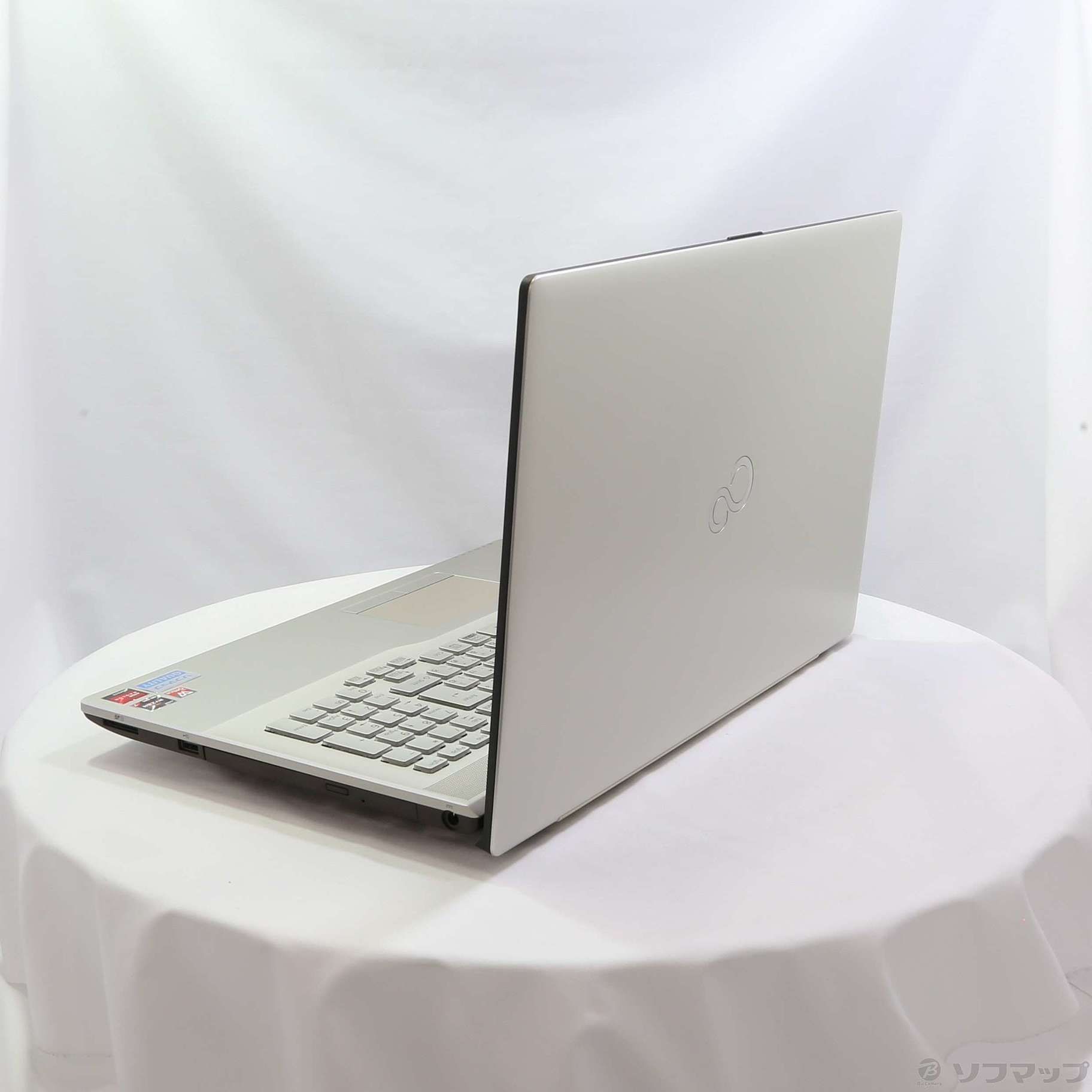 LIFEBOOK NH75／E2 FMVN75E2G7 シャンパンゴールド