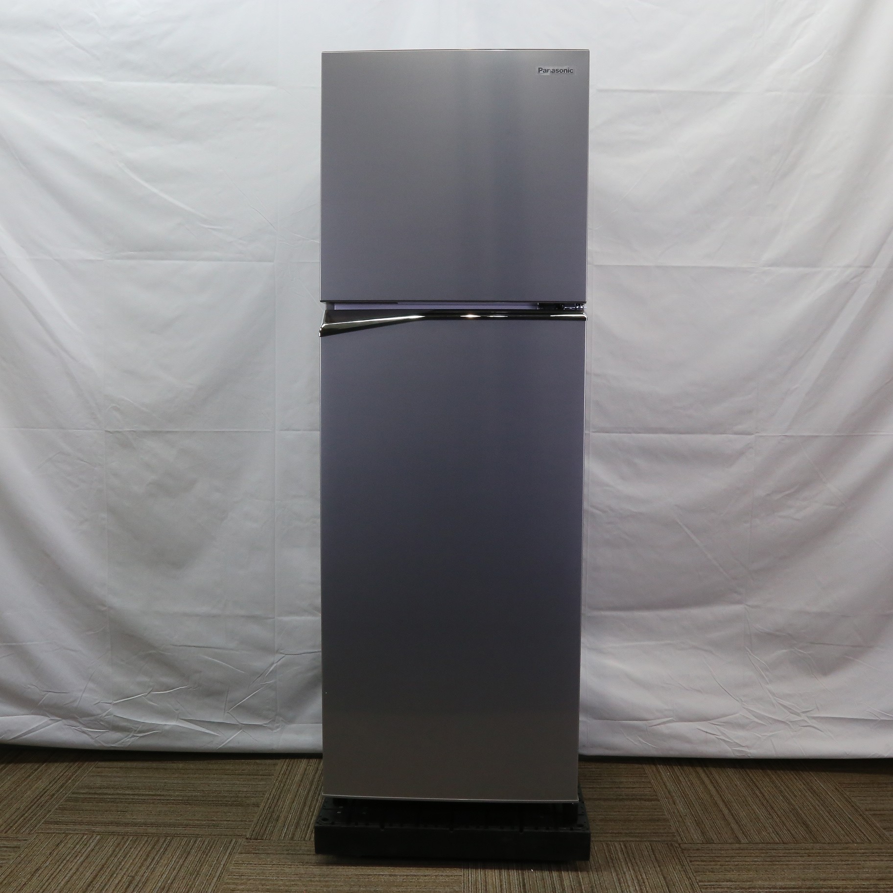 中古】〔展示品〕 冷蔵庫 シンプル2 ドアタイプ シャイニーシルバー NR 