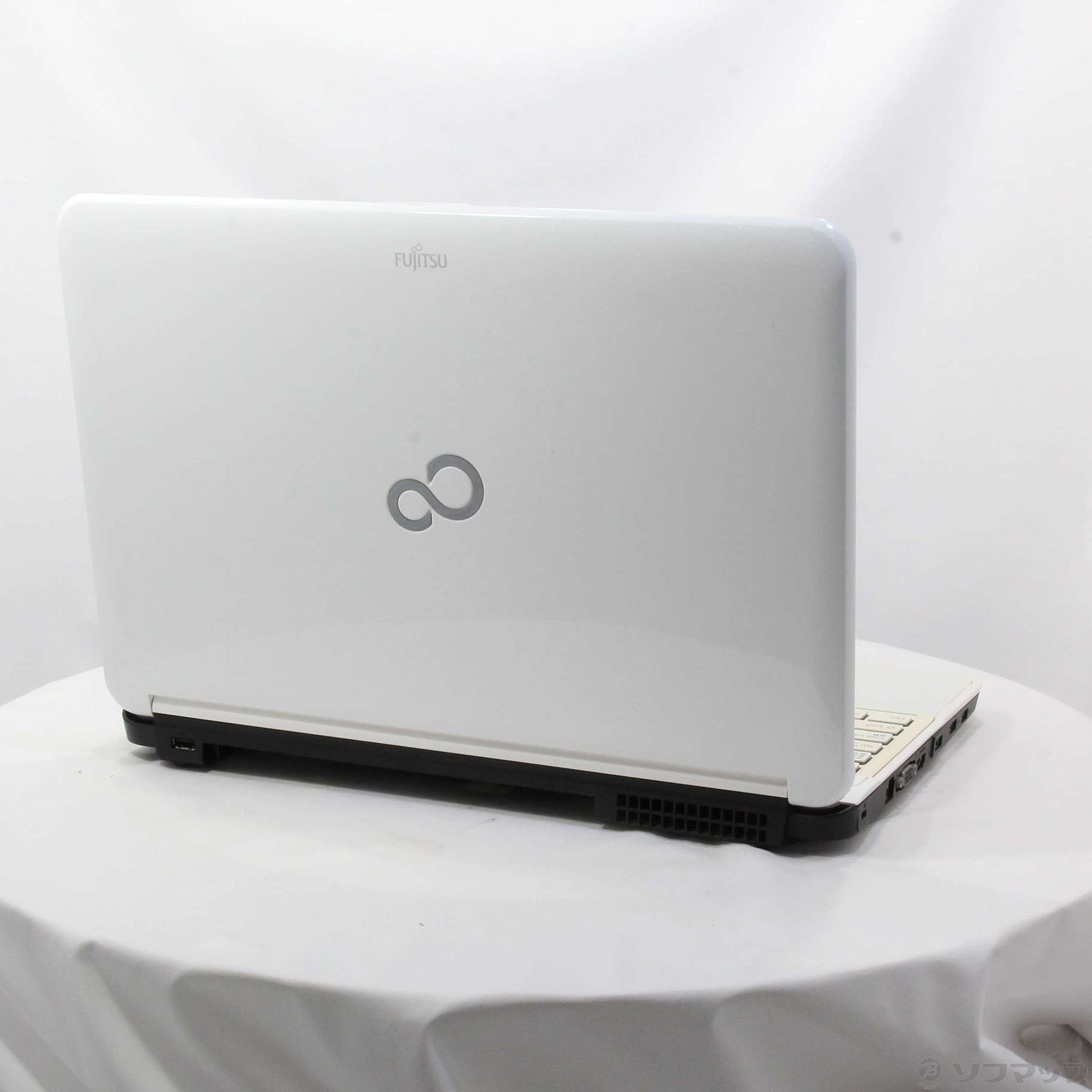 中古】格安安心パソコン LIFEBOOK AH56／H FMVA56HW アーバンホワイト 
