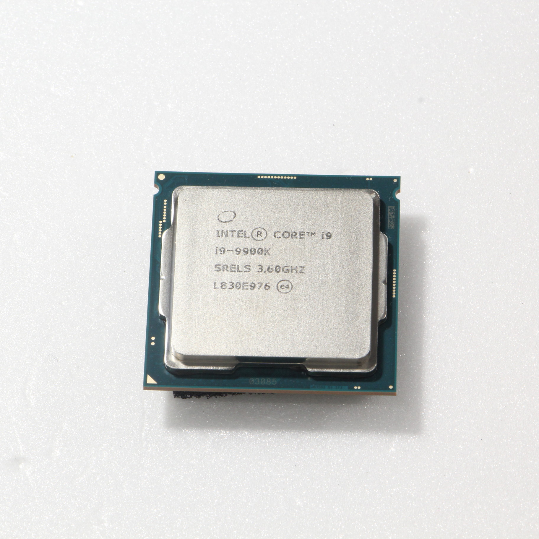 intel Core i9 9900k 新品未開封