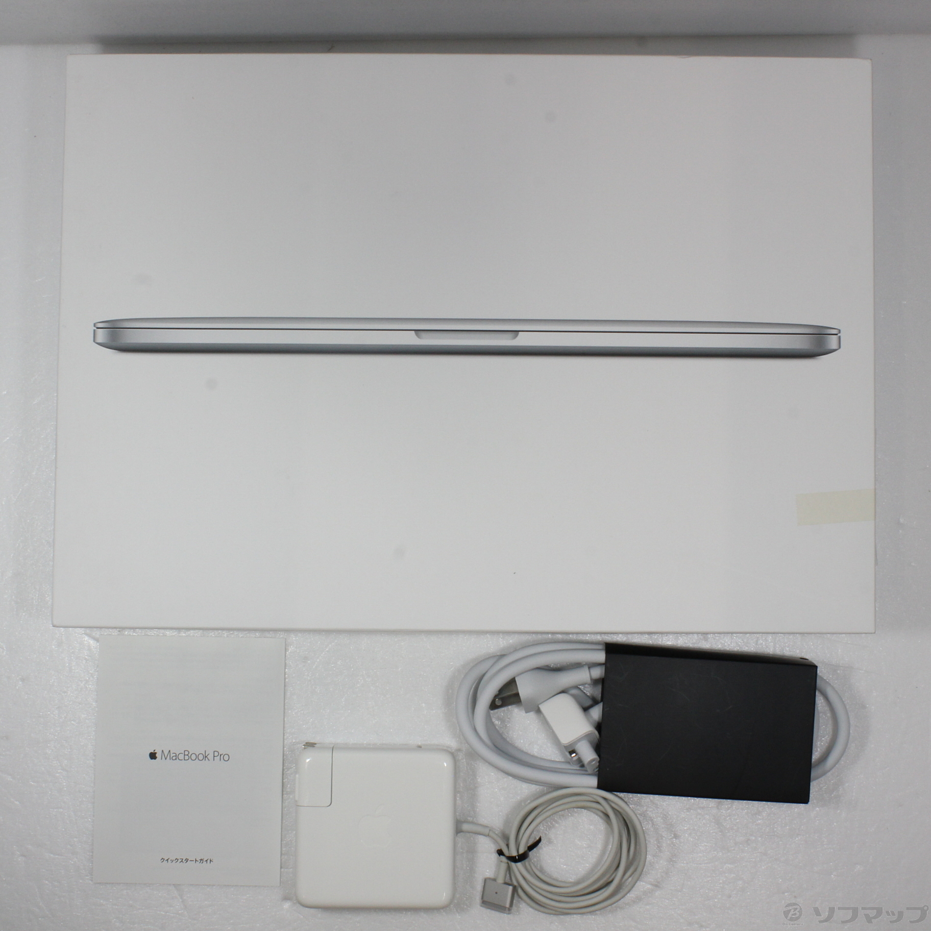 美品MacBook Pro 2015 箱、付属品有り