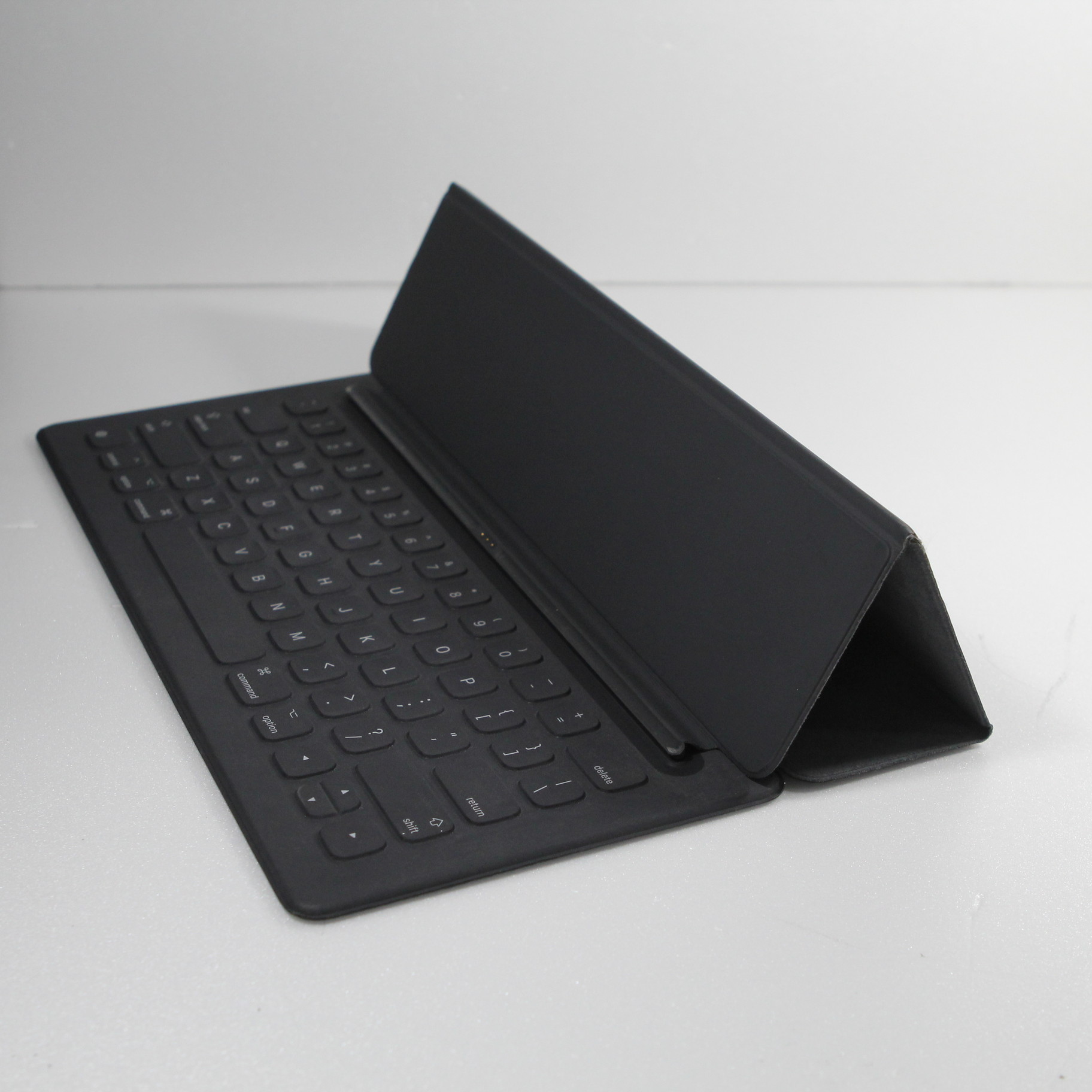 12.9インチ iPad Pro用 Smart Keyboard 英語配列 MJYR2AM／A