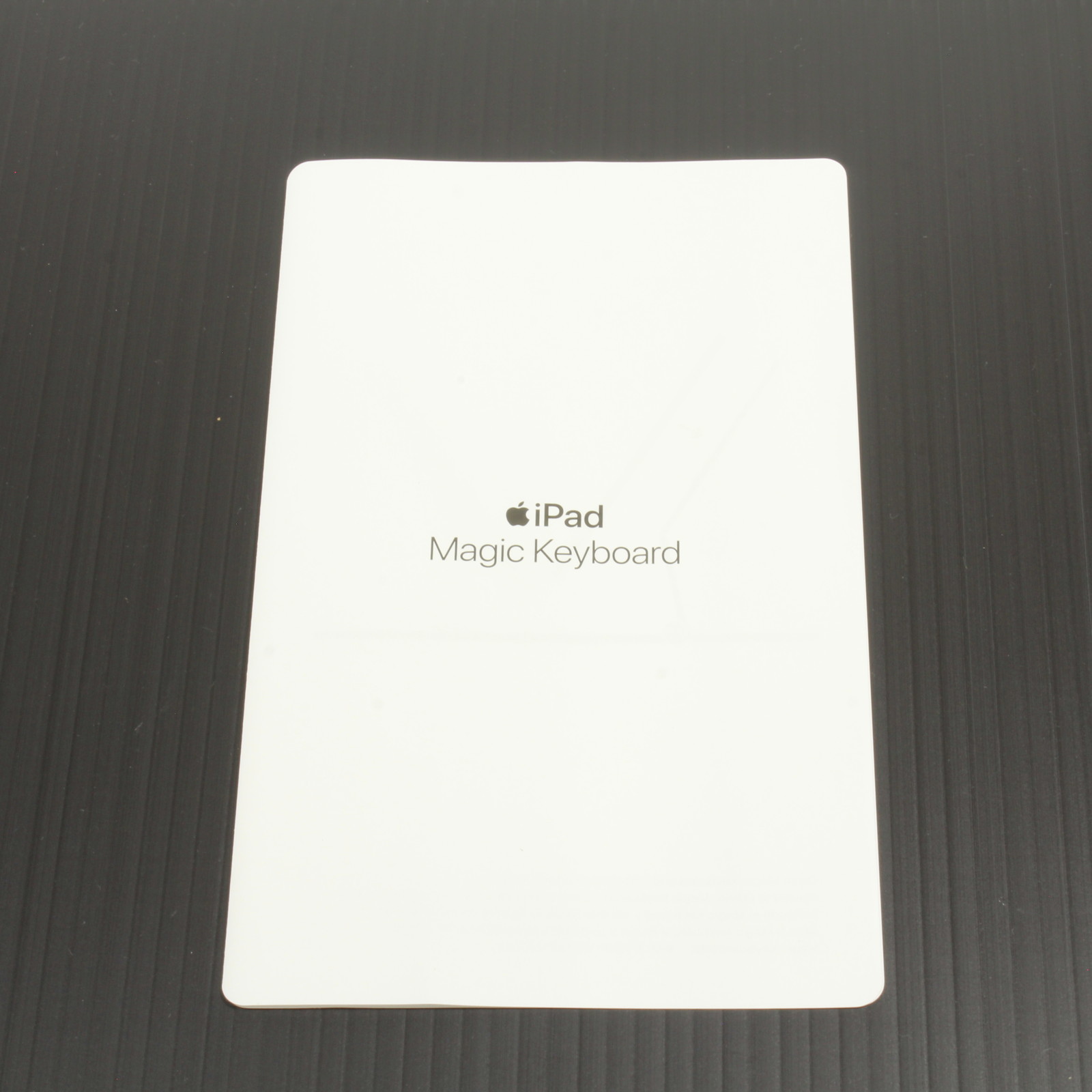 iPad Pro11第2世代用 Magickeyboard 日本語（JIS） 中古】11インチ iPad Pro 第2世代用 MagicKeyboard 日本語(JIS) MXQT2J