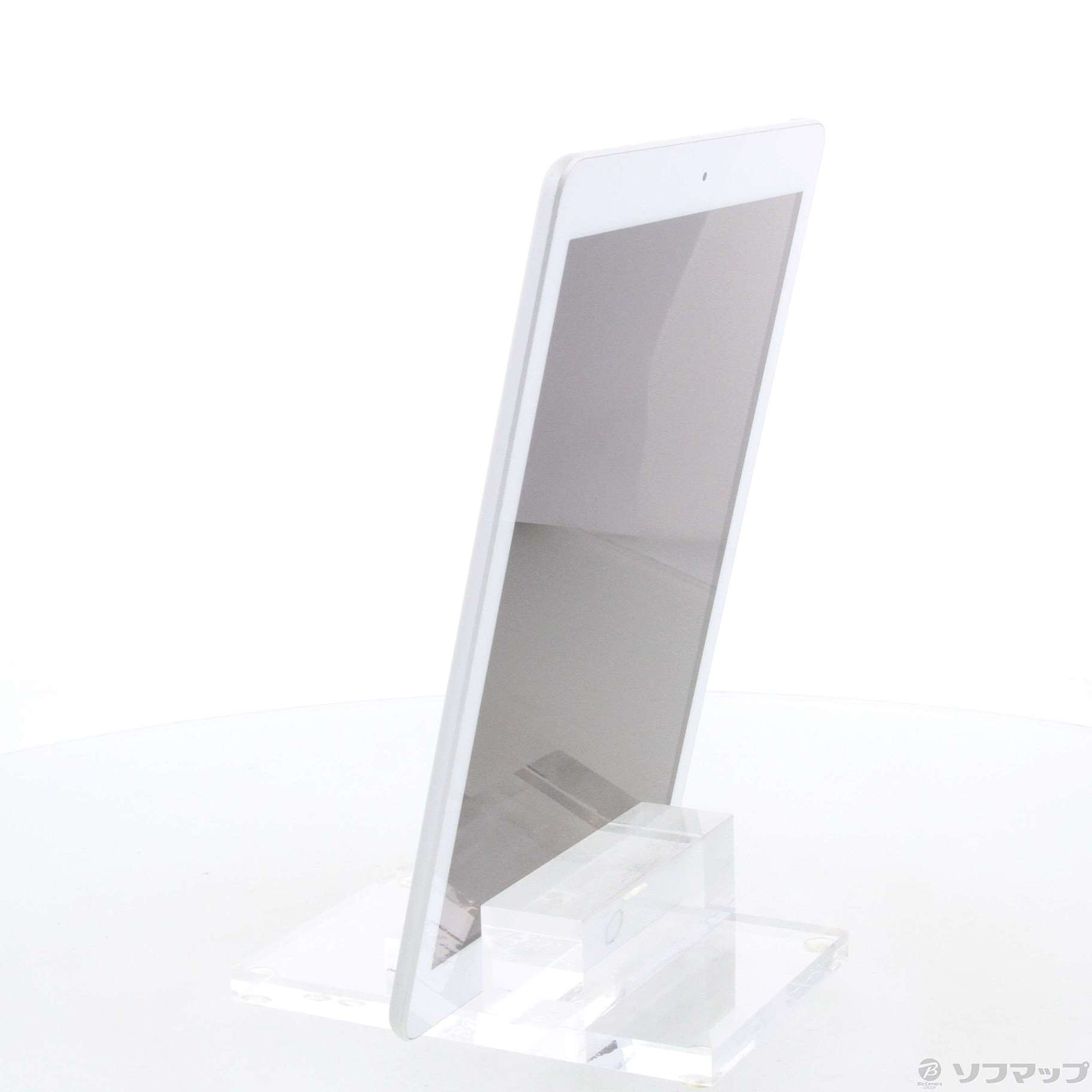 中古】iPad 第5世代 32GB シルバー MP2G2J／A Wi-Fi [2133042516173