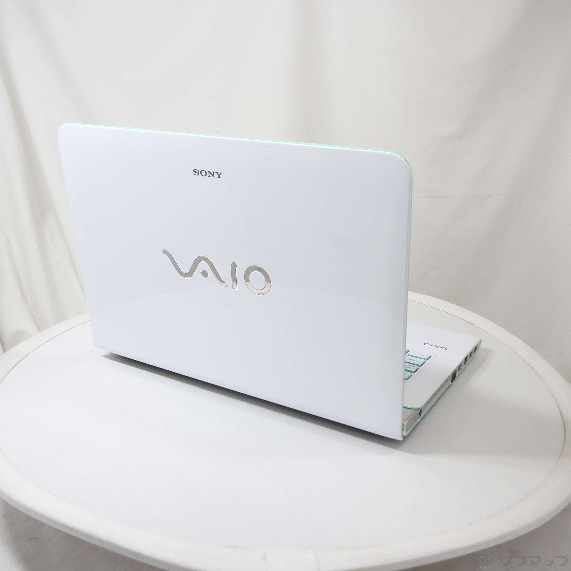 VAIO E SVE14A28CJW ホワイト