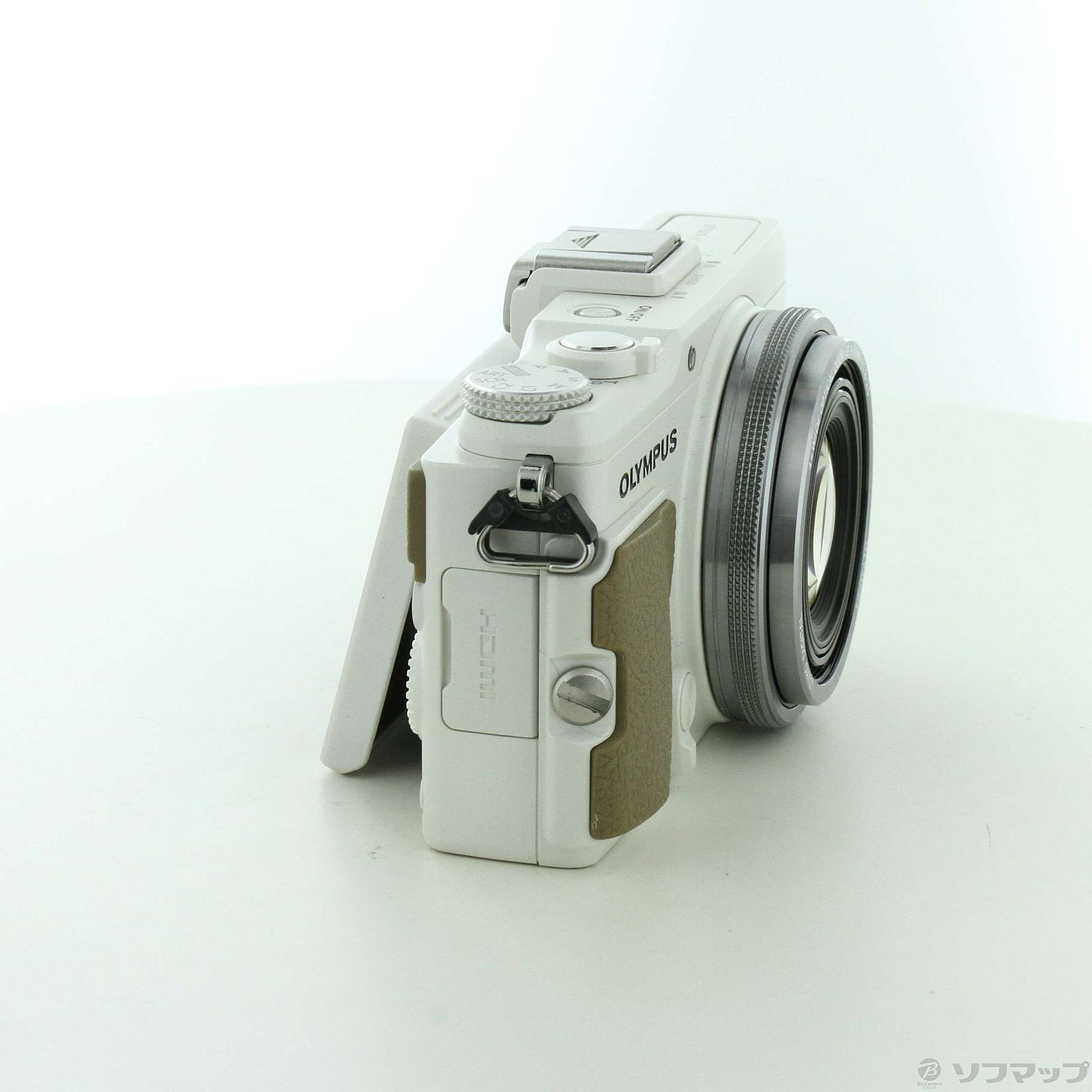 中古】OLYMPUS XZ-2 ホワイト [2133042757286] - リコレ