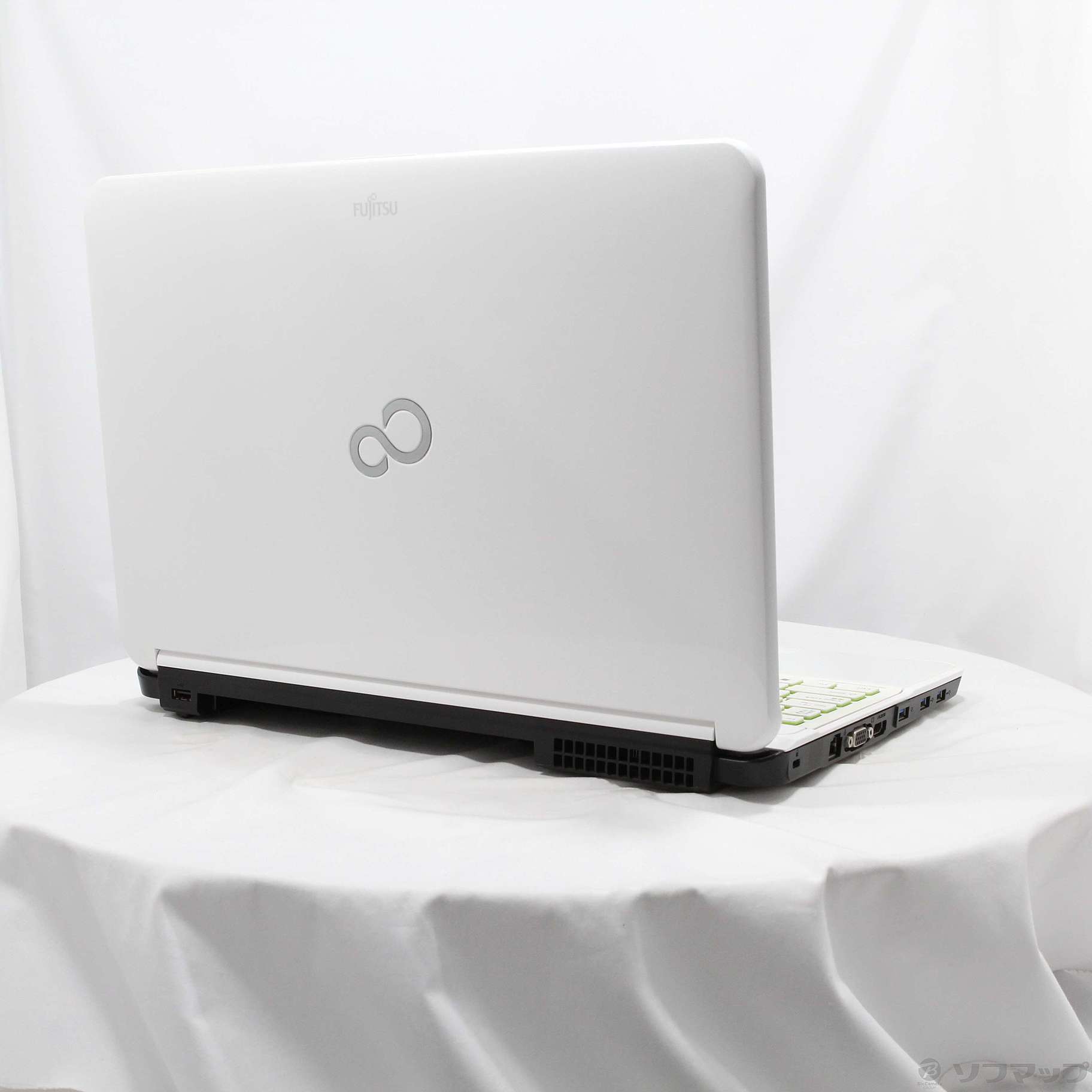 ノートパソコン 富士通 LifeBook AH54/G Core i5 人気のアーバンホワイト