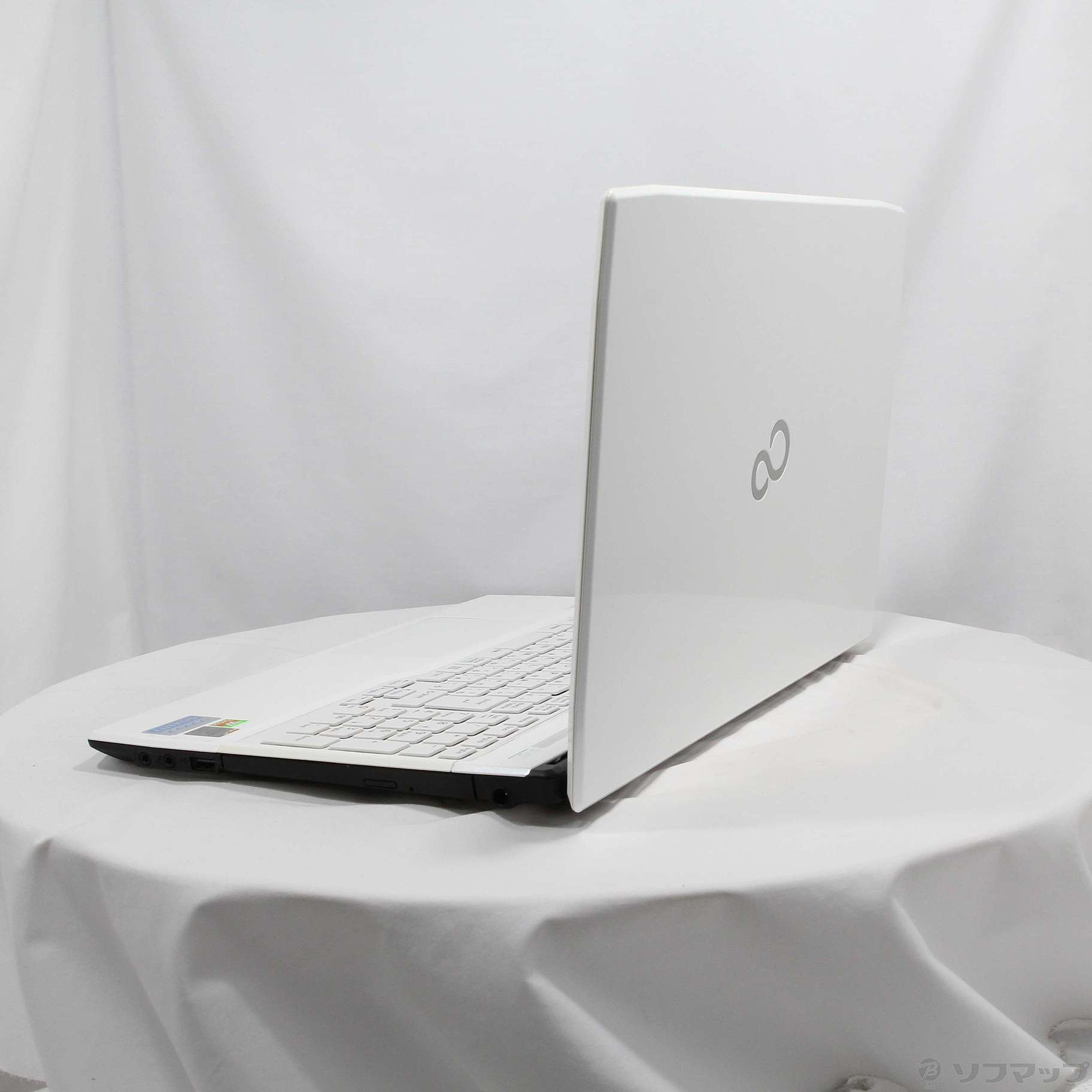 中古】LIFEBOOK AH53／M FMVA53MW アーバンホワイト [2133043875118 