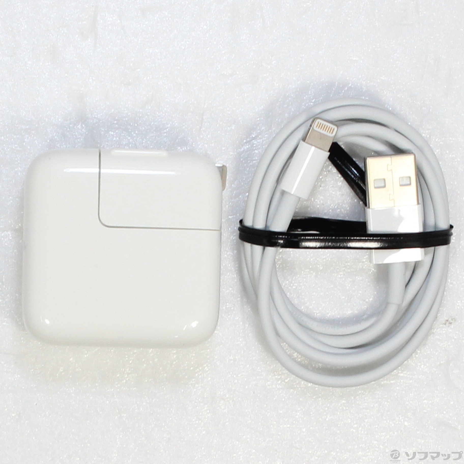 iPad Wi-Fi 第5世代　32GB MPGT2J/A ゴールド　ケーブル 41RaHlRduTL.jpg_BO30,255,255,