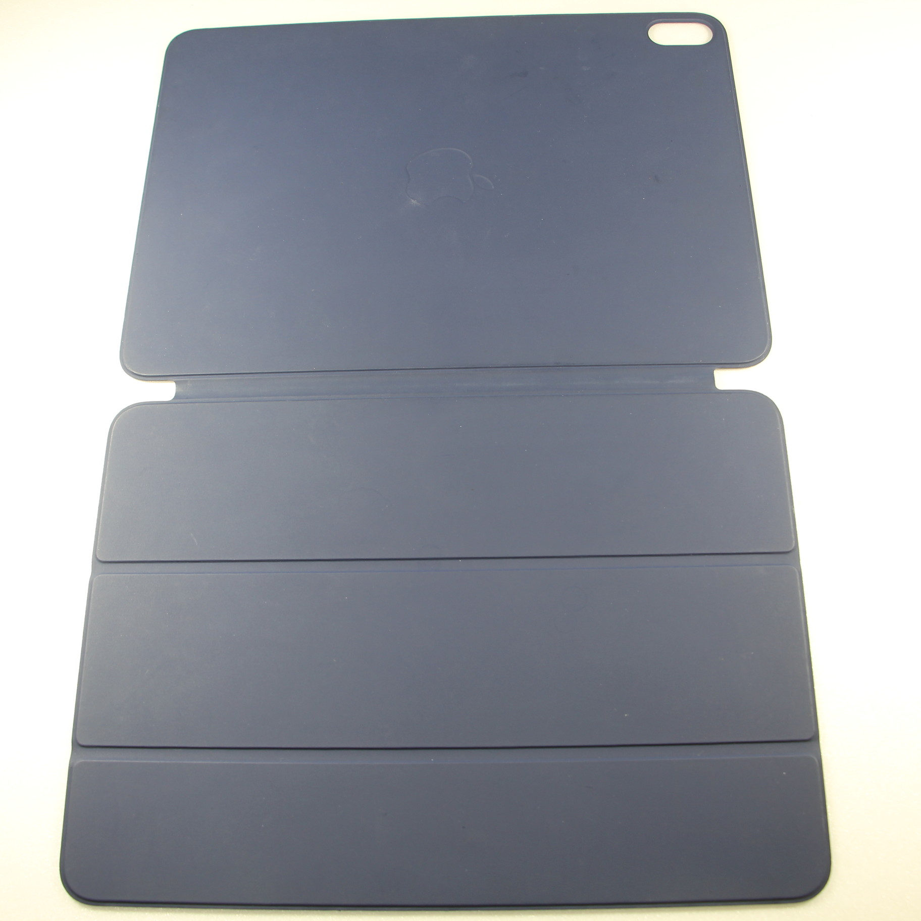 中古】iPad Air 第4世代用Smart Folio MH073FE／A ディープネイビー