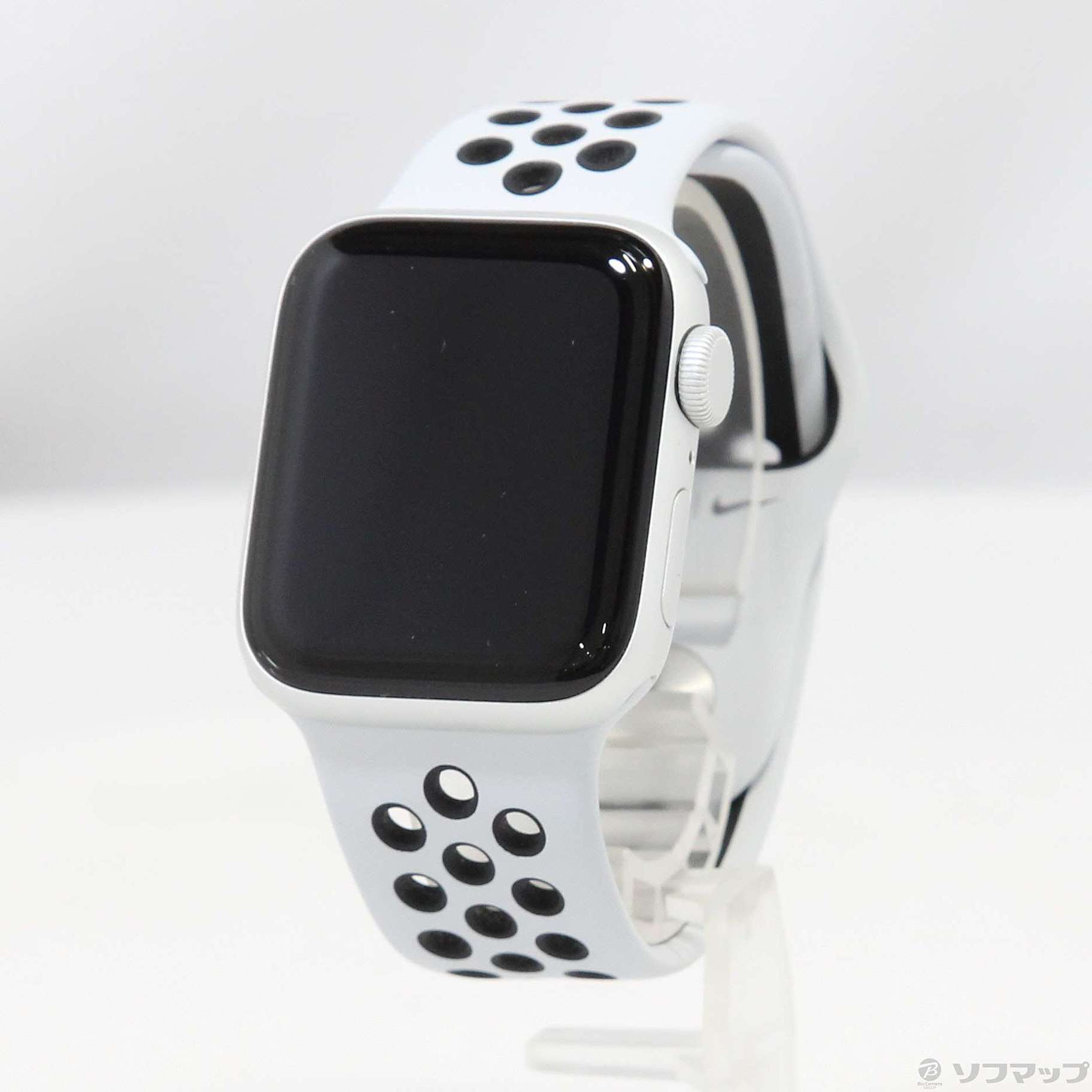 Apple Watch SE 第1世代 Nike GPS 40mm シルバーアルミニウムケース ピュアプラチナム／ブラックNikeスポーツバンド