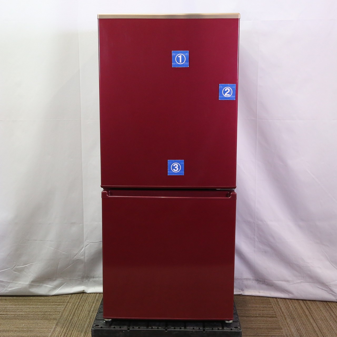 中古】〔展示品〕 冷蔵庫 レッド AQR-17MBK-R ［2ドア ／右開きタイプ 
