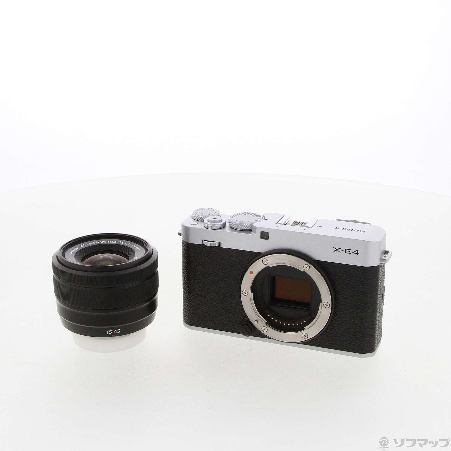 〔展示品〕 FUJIFILM X-E4 XC15-45mmレンズキット シルバー ◇01/03(火)値下げ！