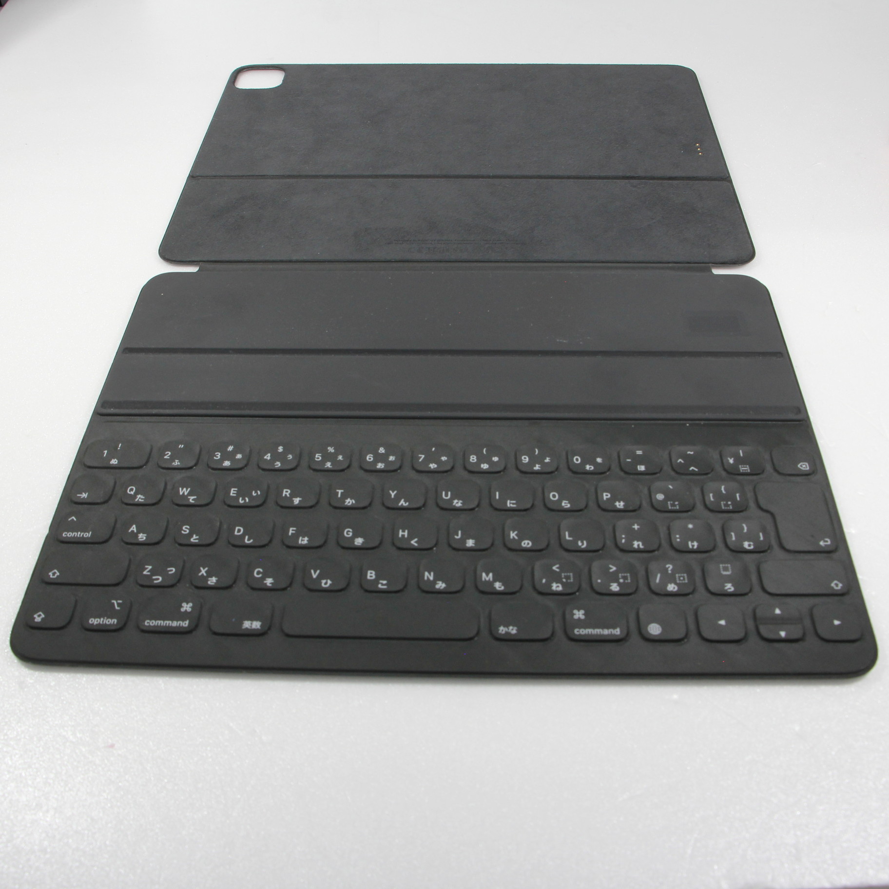 中古】〔展示品〕 12.9インチiPad Pro用 第4世代 Smart Keyboard Folio