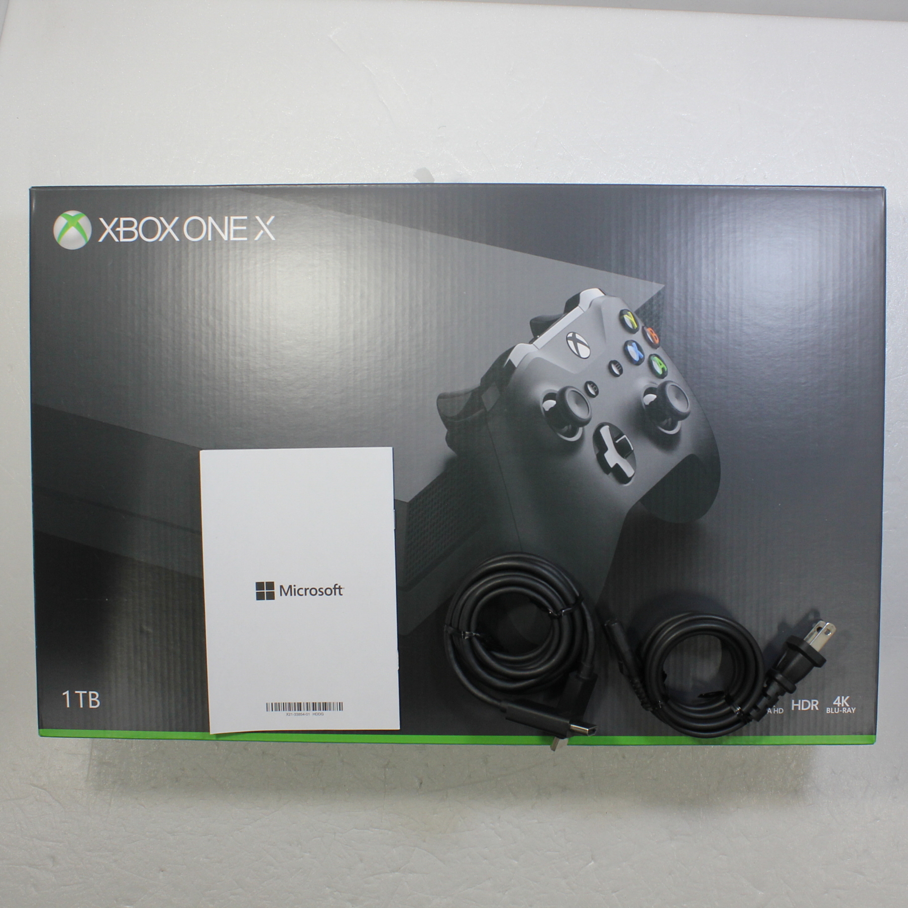 動作品】Xbox One X (CYV-00015)（中古】Xbox One X CYV-00015
