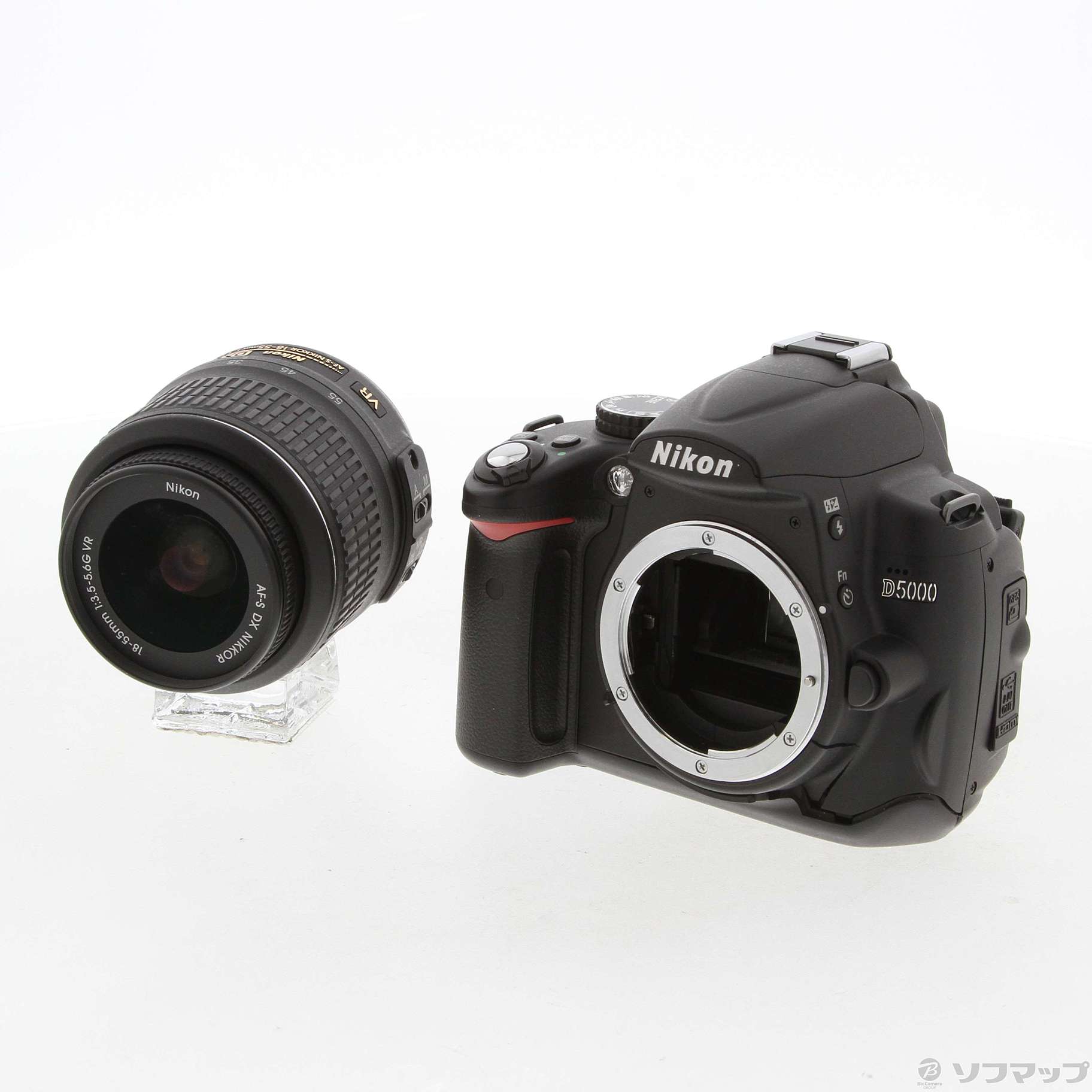 Nikon D5000 デジタルカメラ + AF-S 18-55mm レンズ