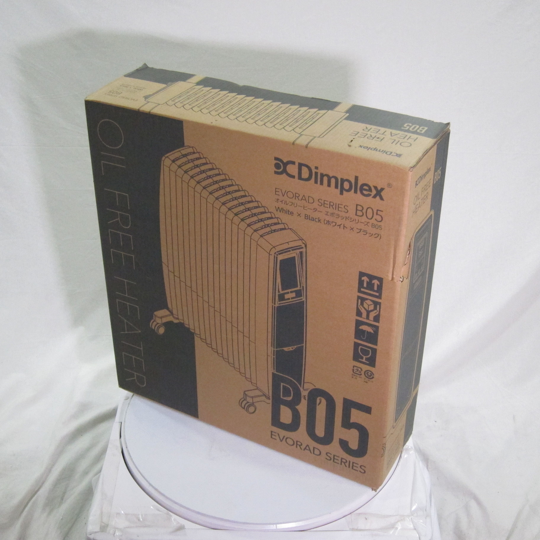 中古】オイルフリーヒーターB05 ホワイト×ブラック EVR12ECOMBA1