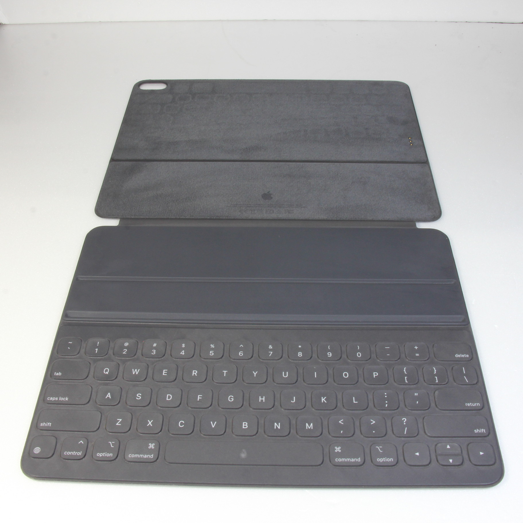 中古】セール対象品 12.9インチ iPad Pro用 Smart Keyboard Folio 英語
