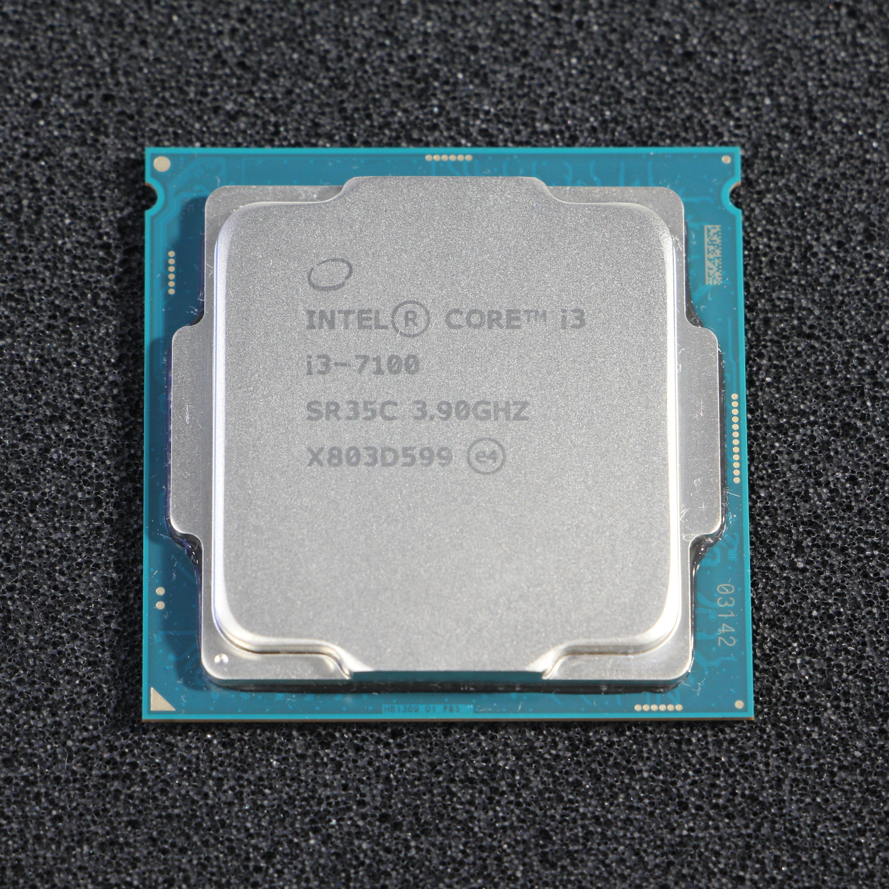 Intel Core i3 7100 CPUPCパーツ